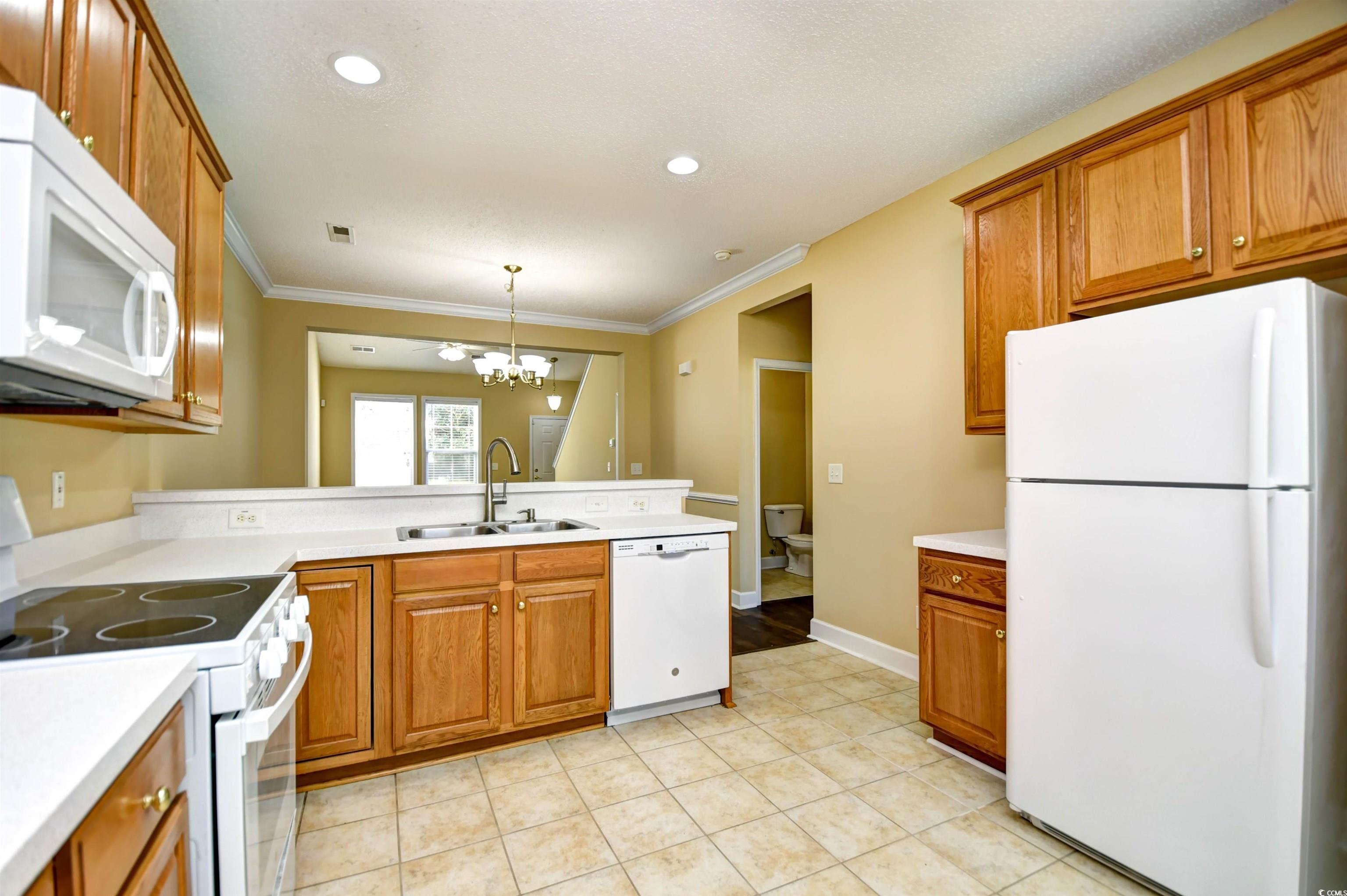 6172 Catalina Dr. Property Photo 12