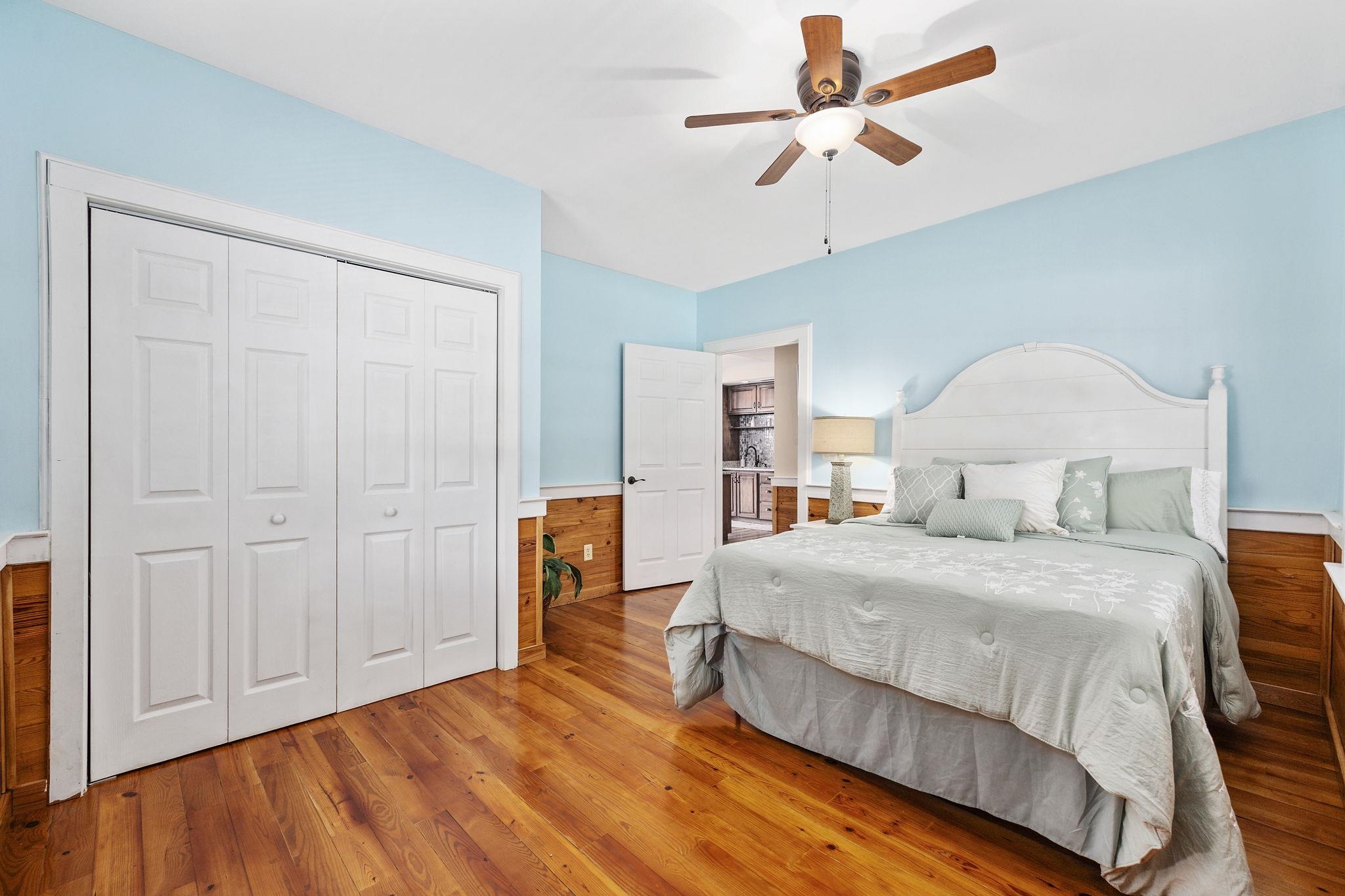 2601 Bay View Dr. Property Photo 8