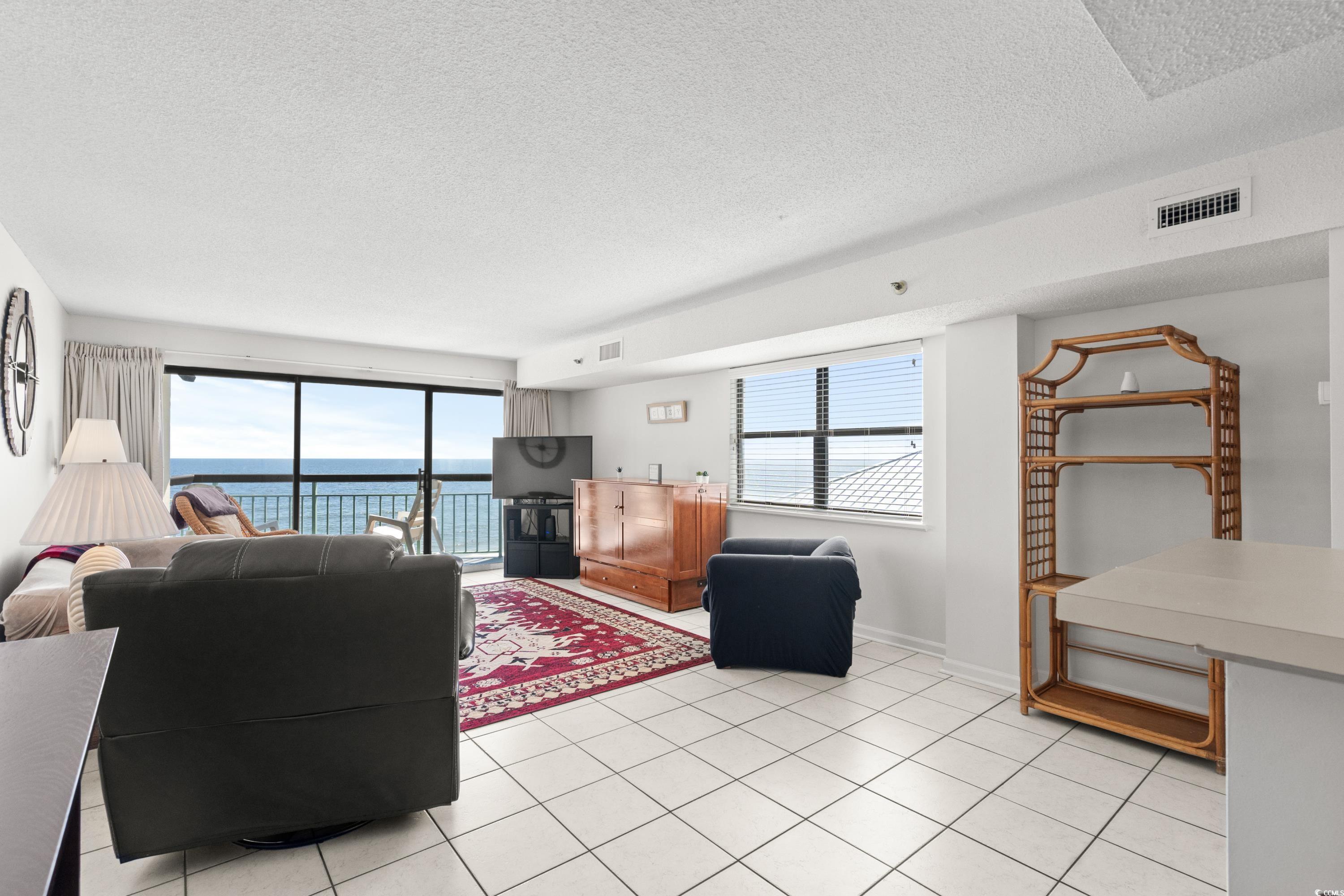 2500 N Ocean Blvd. Property Photo 7
