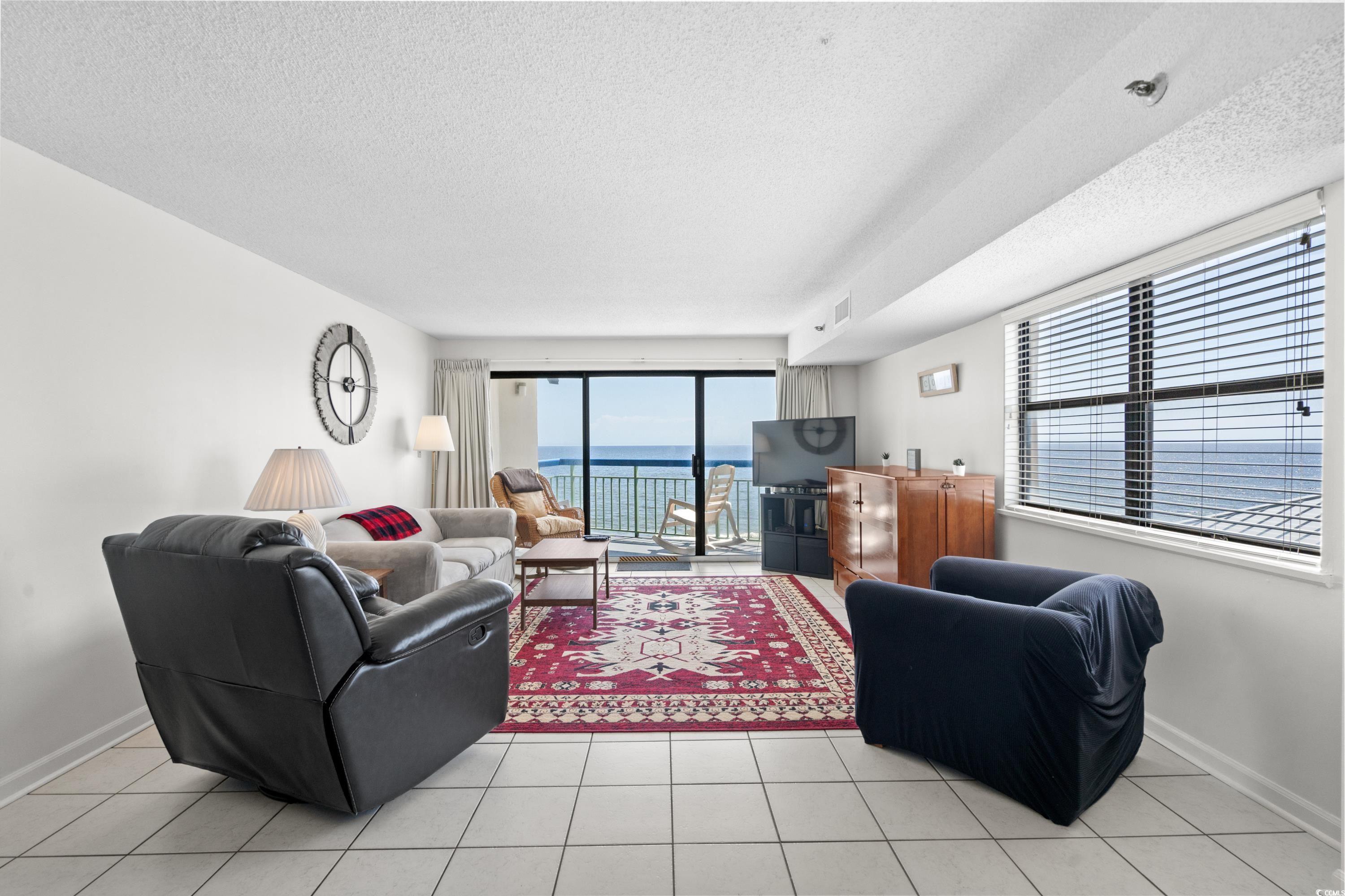 2500 N Ocean Blvd. Property Photo 8