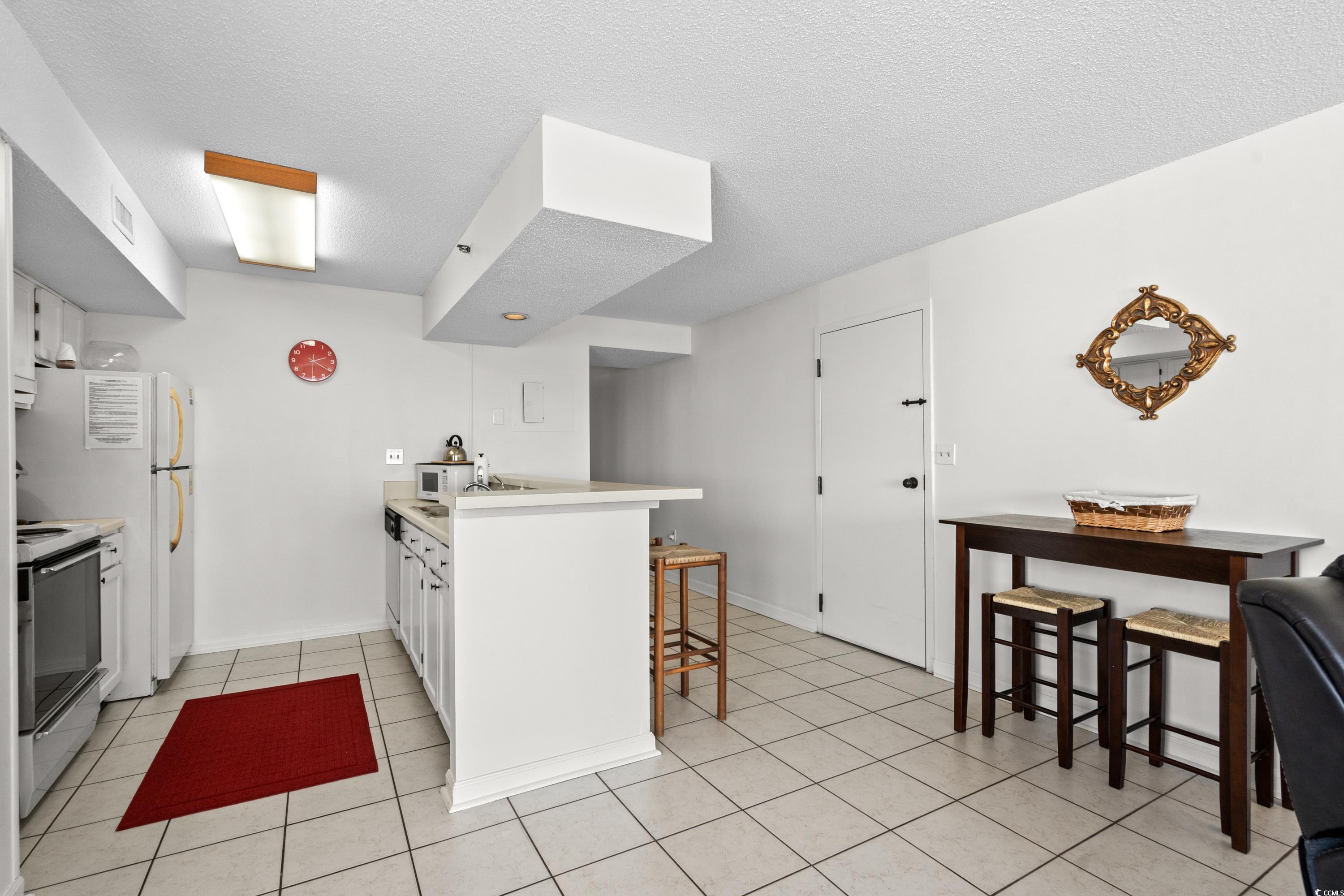 2500 N Ocean Blvd. Property Photo 13