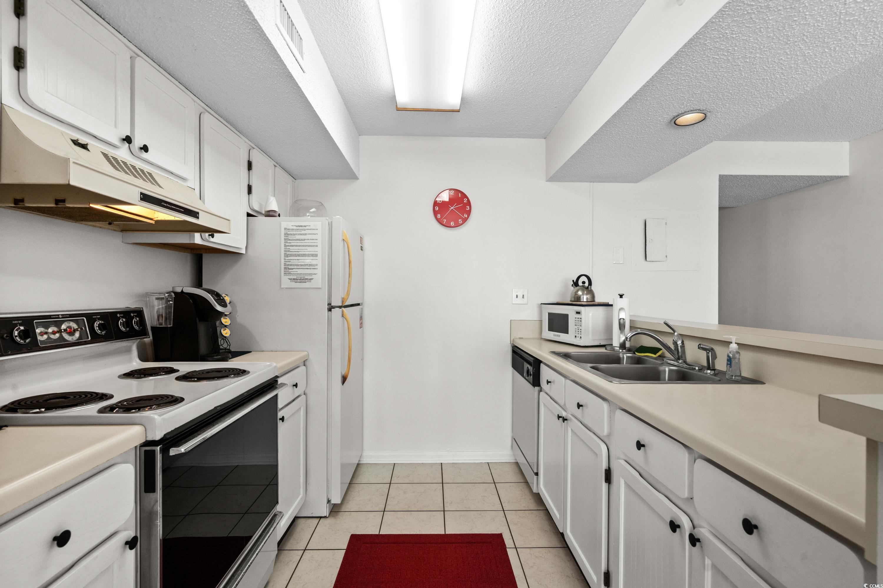 2500 N Ocean Blvd. Property Photo 15
