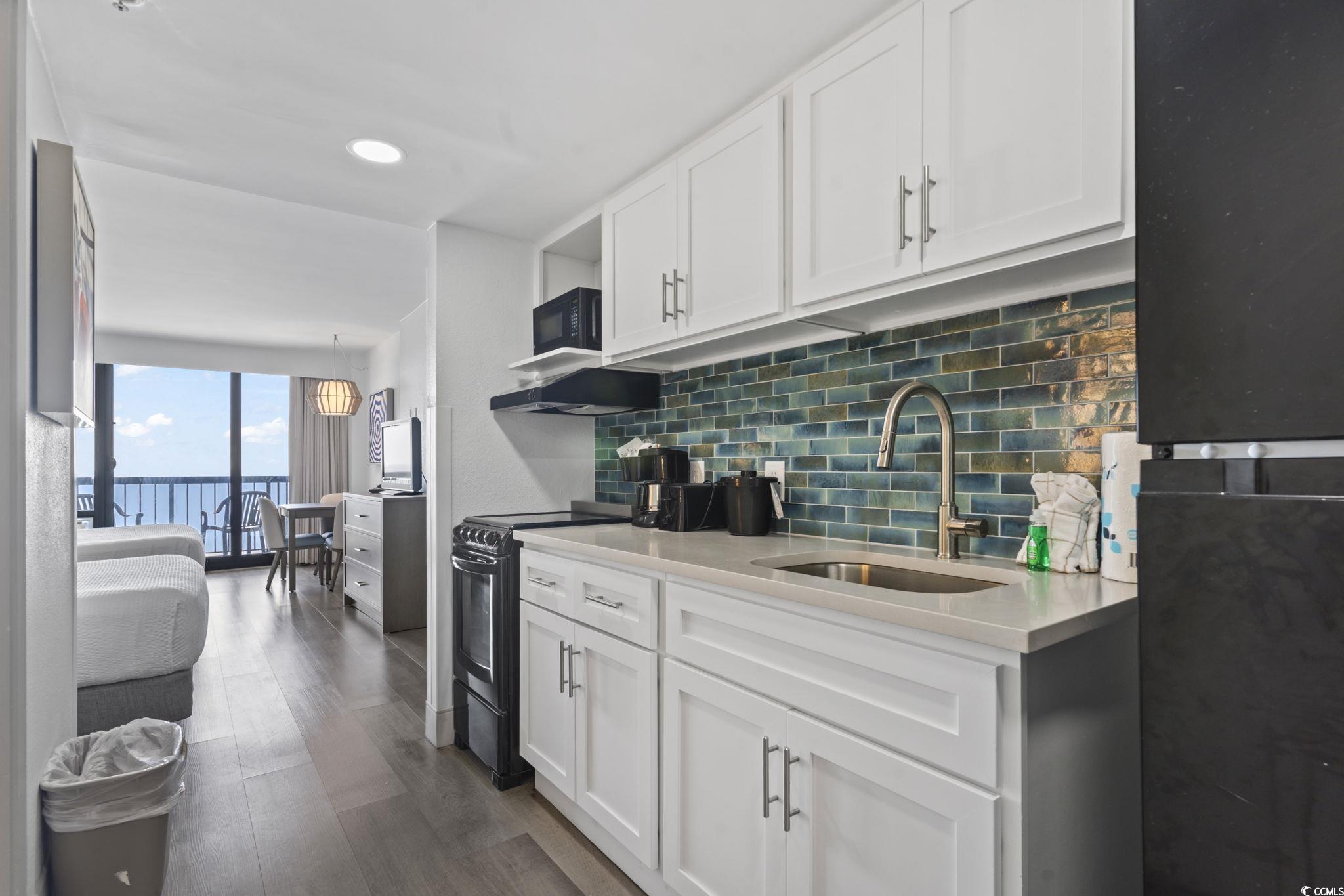 2401 Ocean Blvd. S Property Photo 13