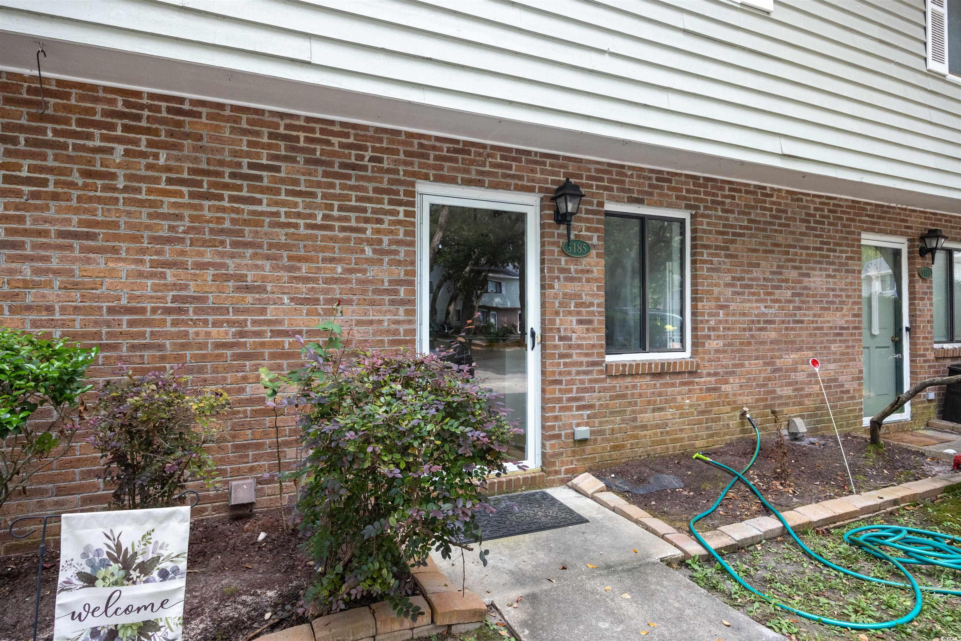 5185 Inlet Garden Ct. Property Photo 2
