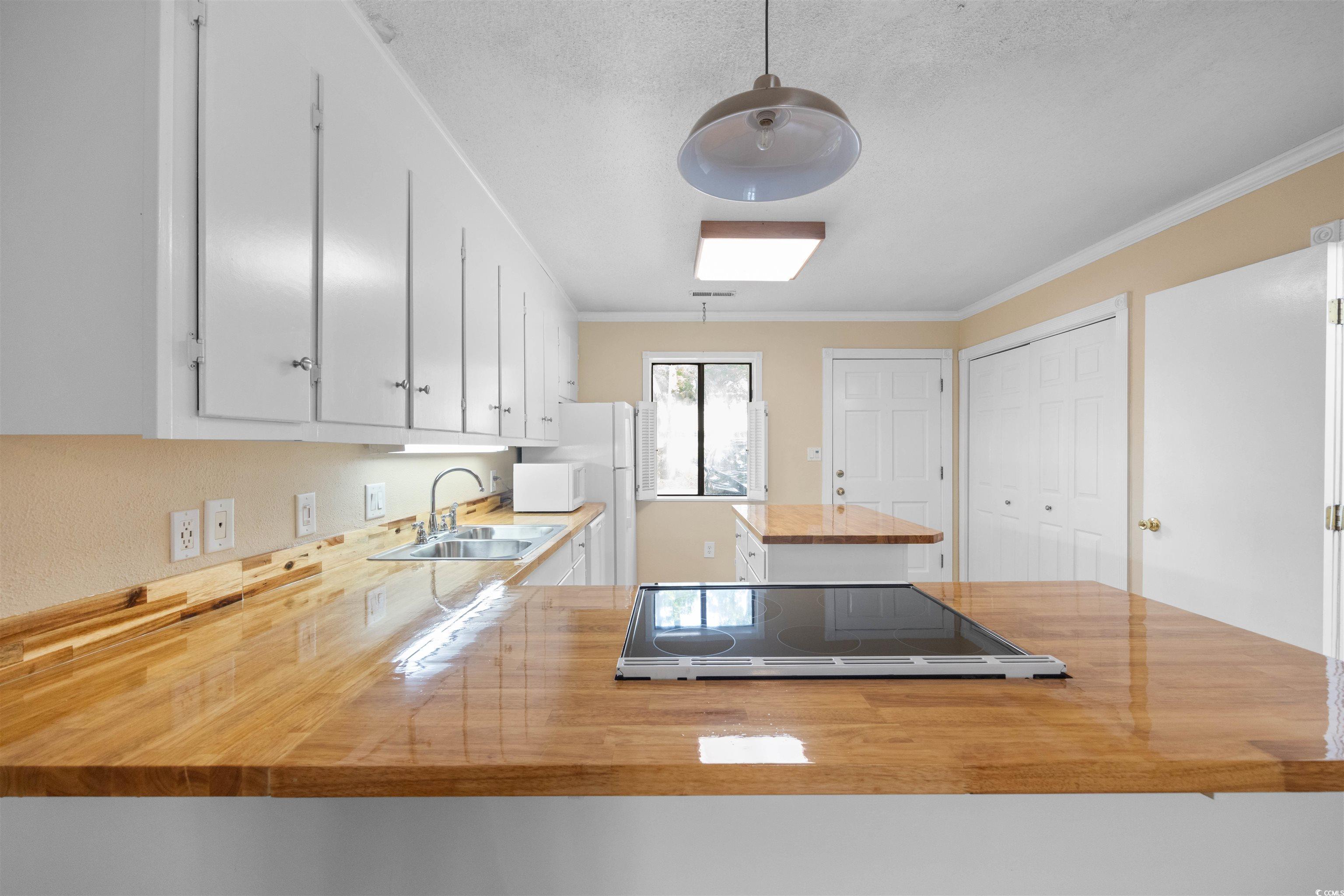 5185 Inlet Garden Ct. Property Photo 6