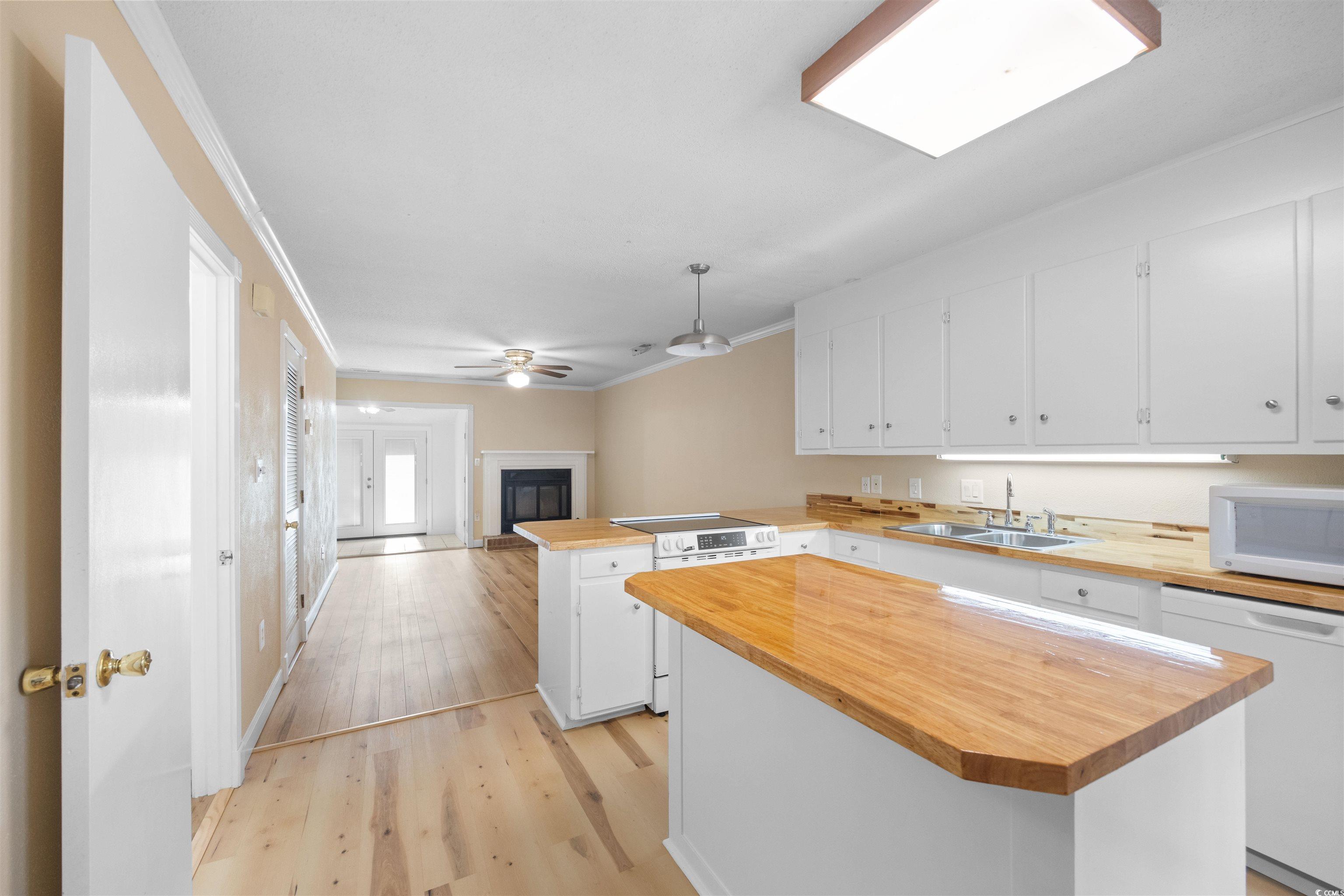 5185 Inlet Garden Ct. Property Photo 8