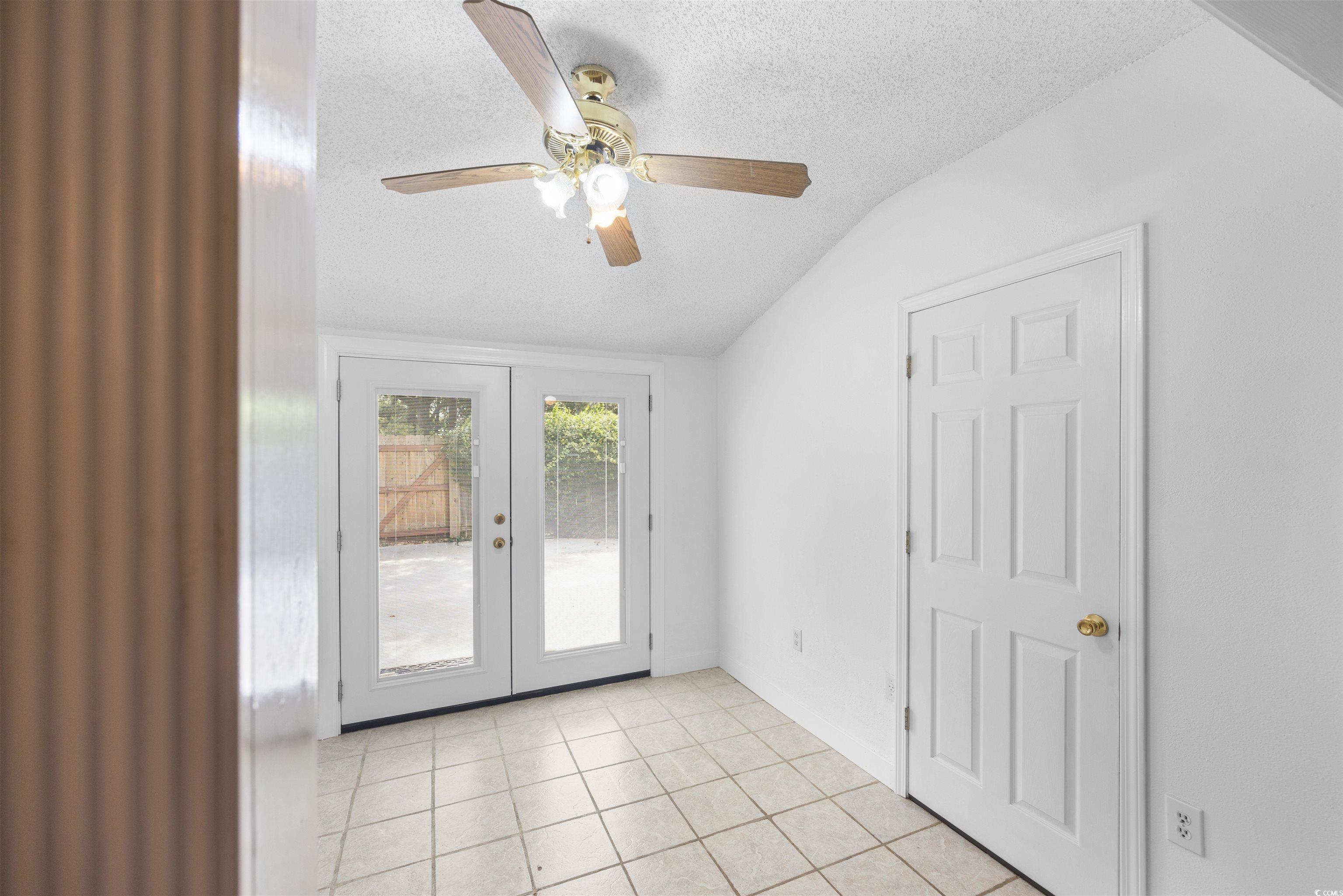 5185 Inlet Garden Ct. Property Photo 10