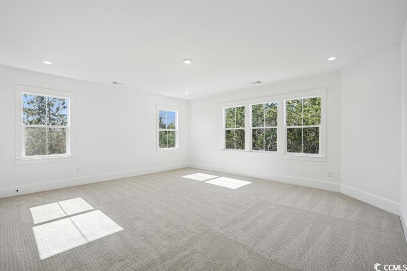 1035 Milford Way Property Photo 15