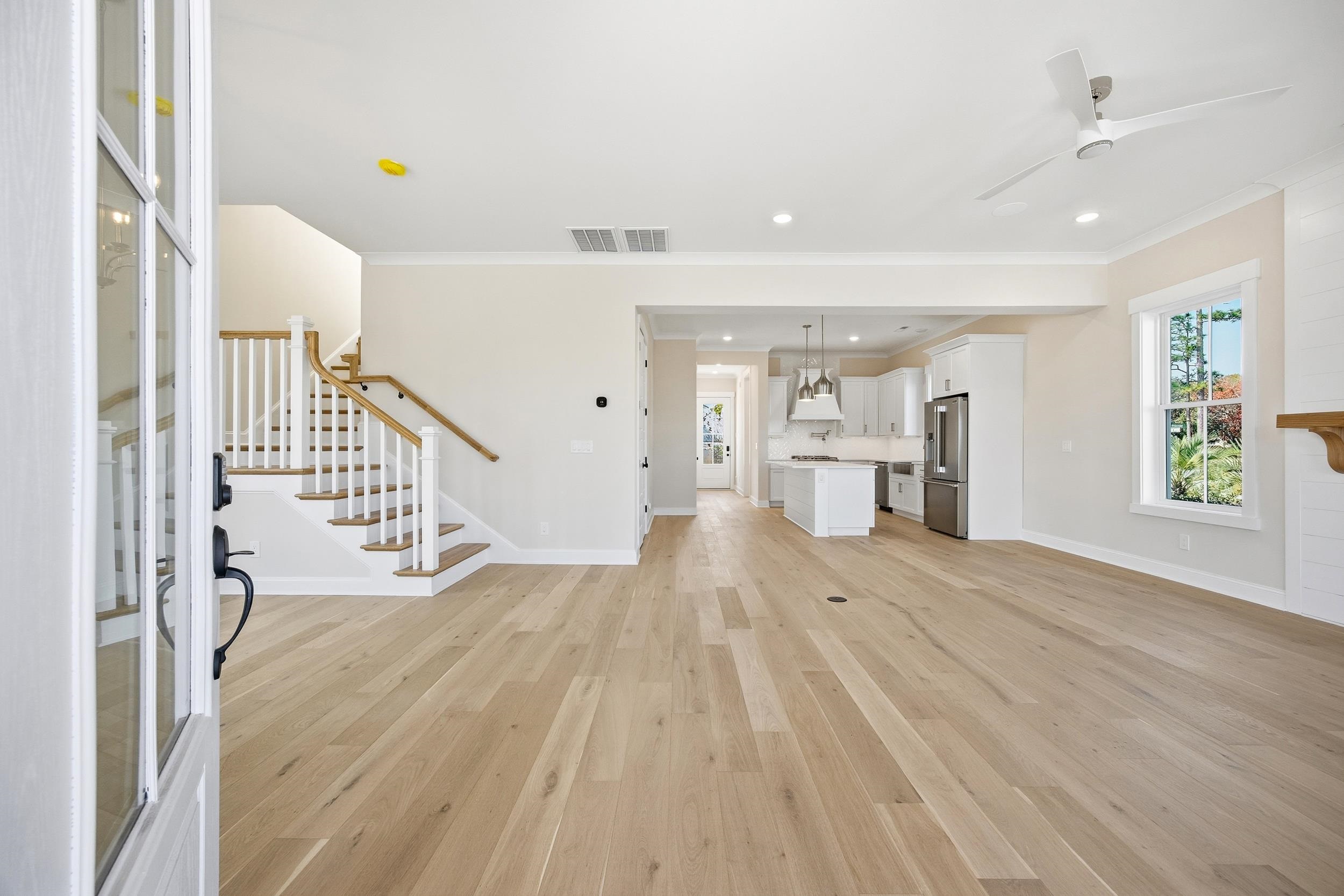 8111 Laurel Ash Ave. Property Photo 6