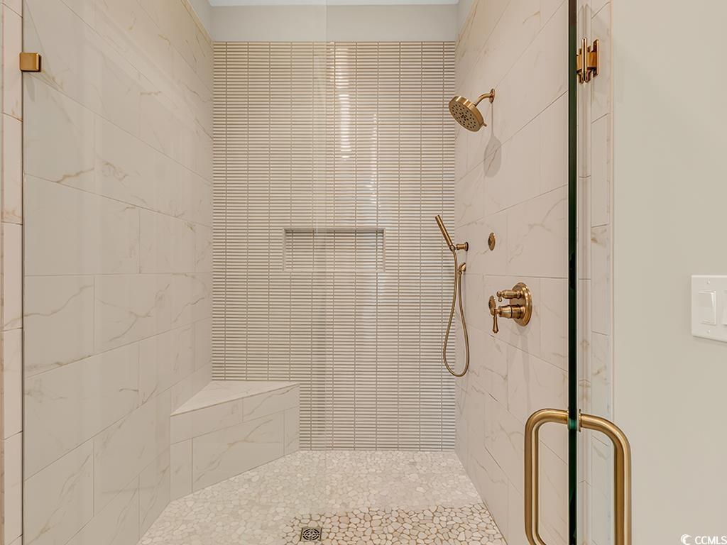 8111 Laurel Ash Ave. Property Photo 22