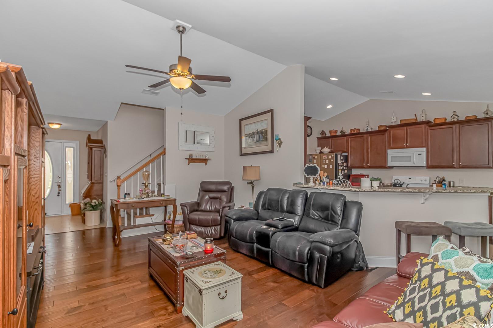 3412 Holly Loop Property Photo 9