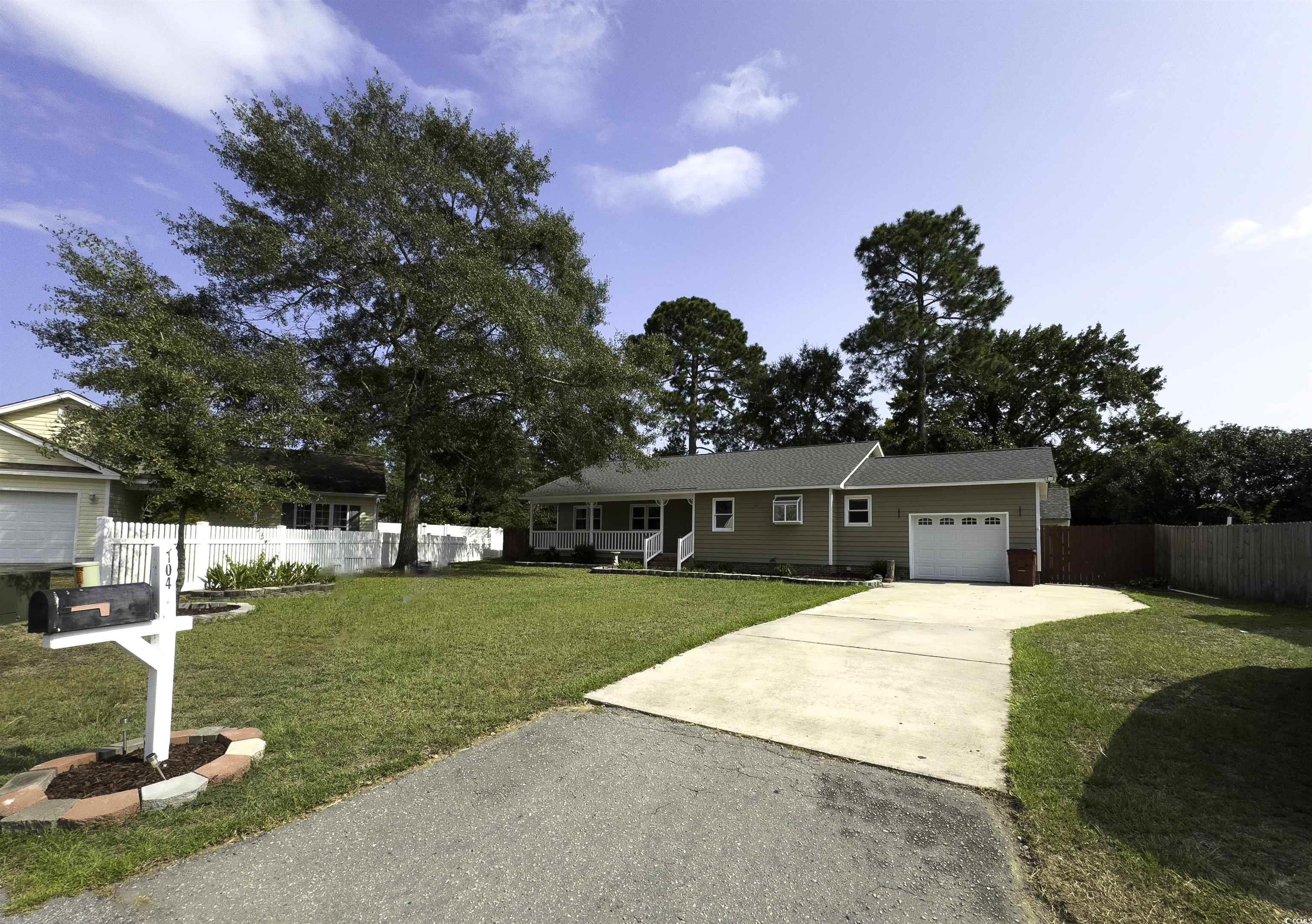 104 Sprucewood Ct. Property Photo 2