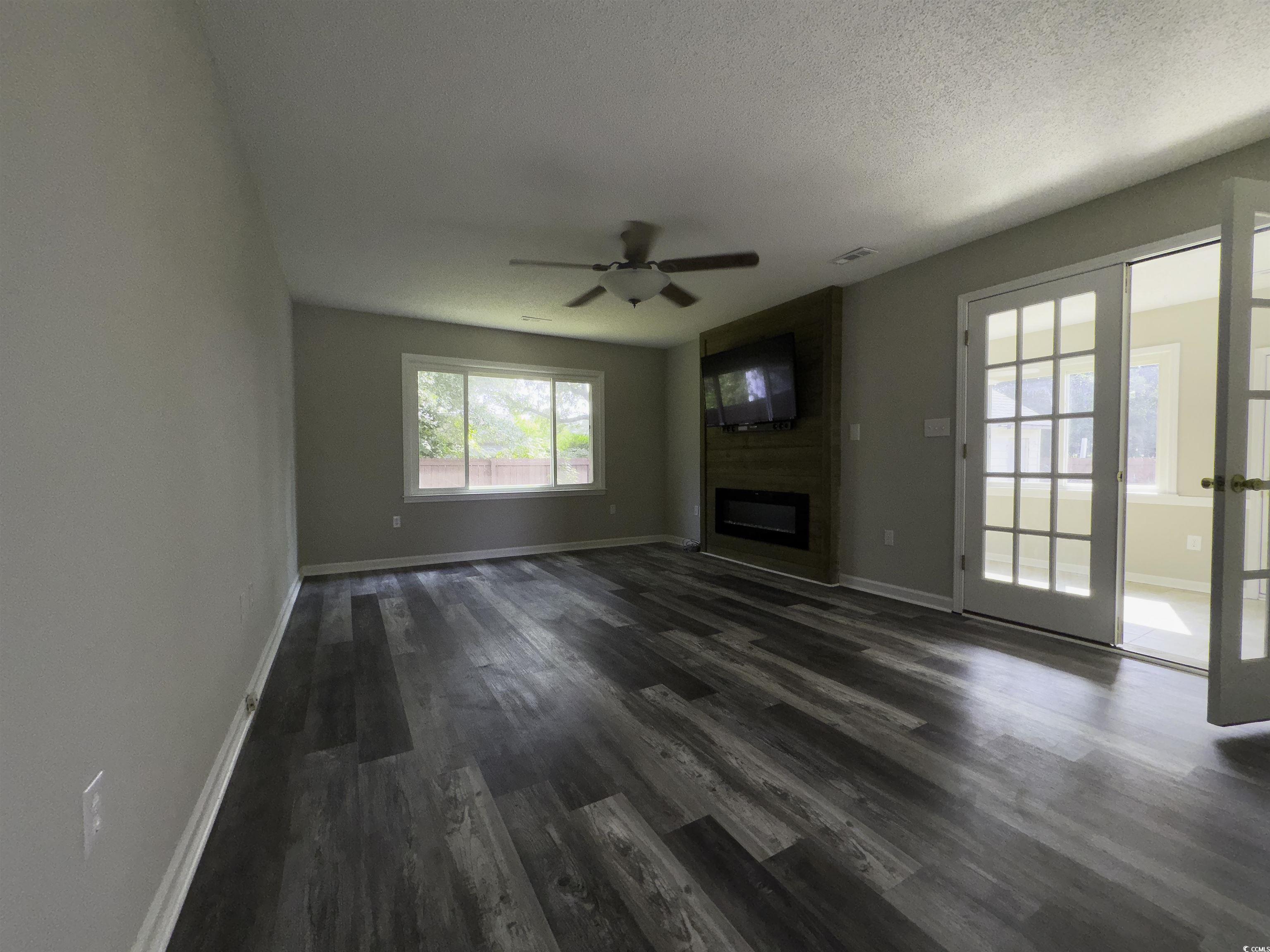 104 Sprucewood Ct. Property Photo 8