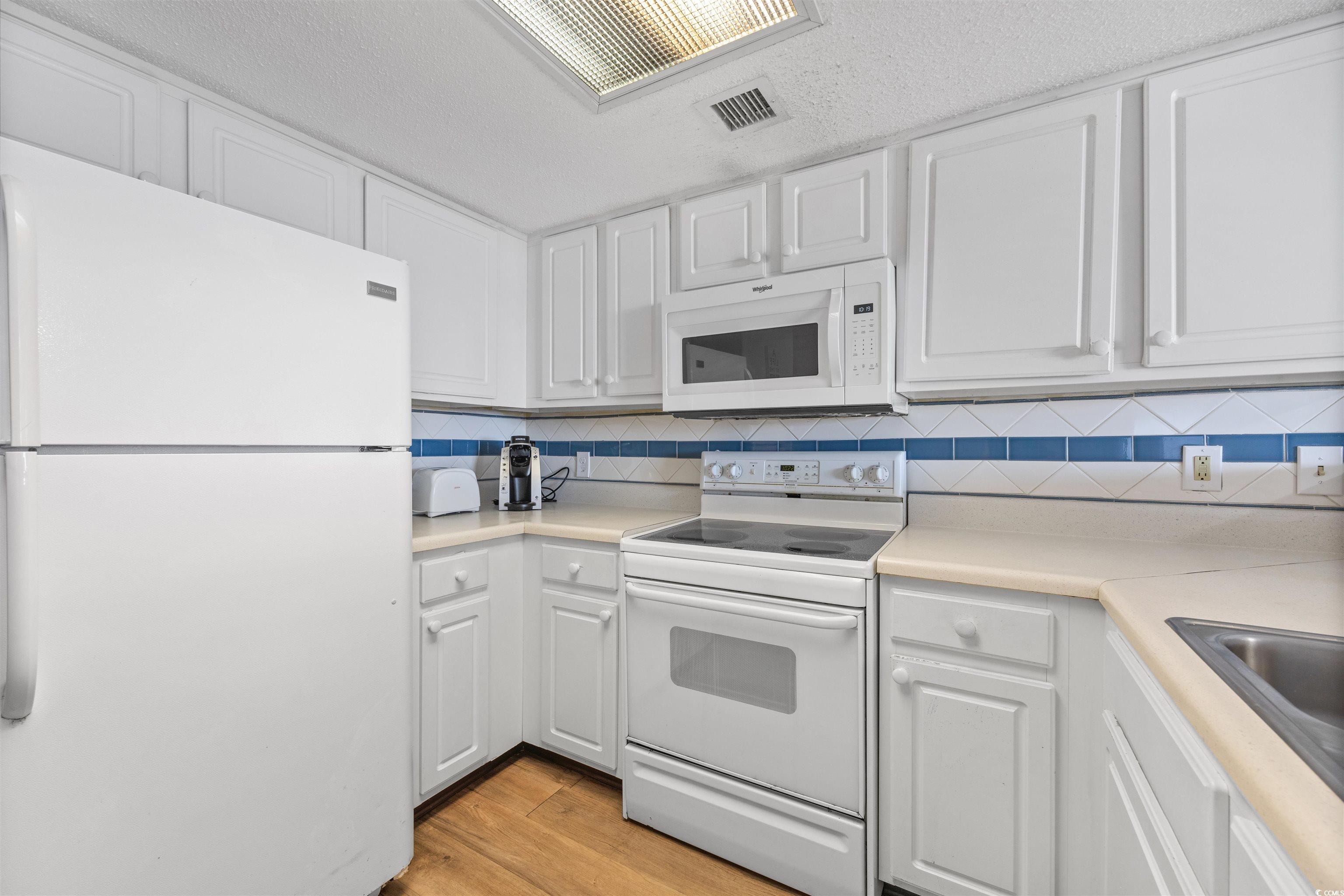 201 74th Ave. N Property Photo 11