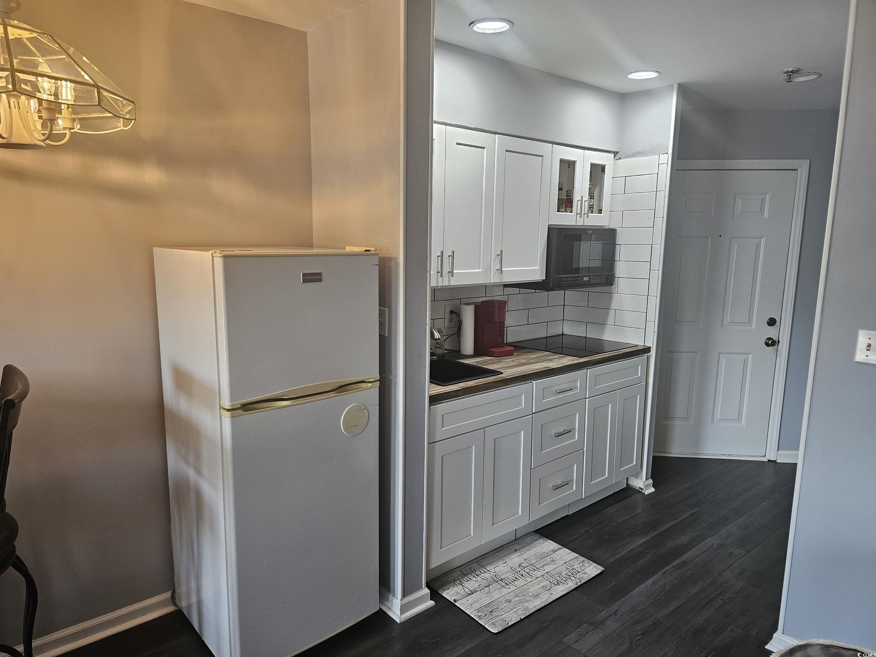 1100 Possum Trot Rd. Property Photo 8
