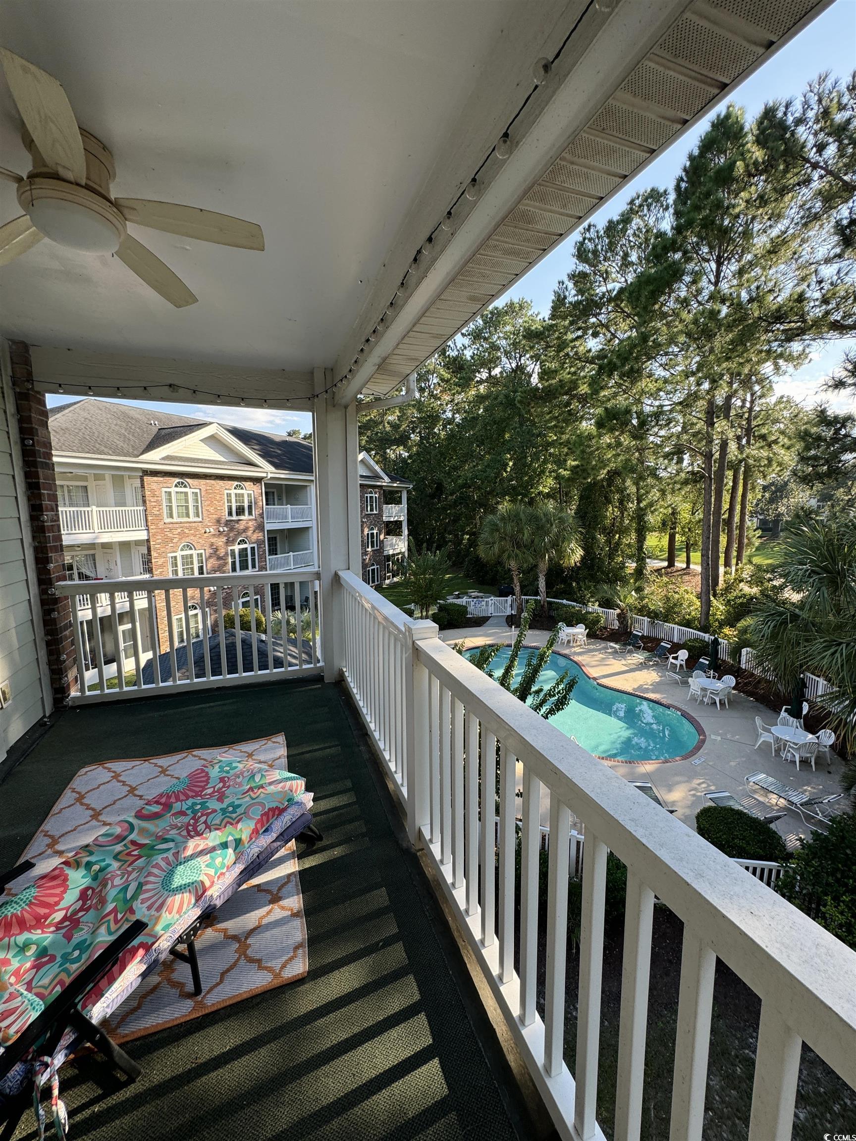 674 Riverwalk Dr. Property Photo 5