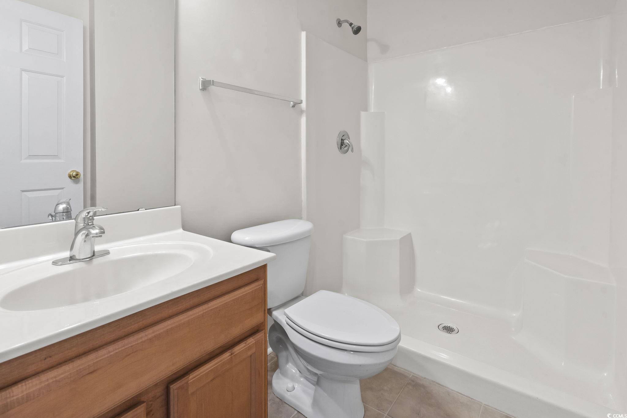 5810 Longwood Dr. Property Photo 8