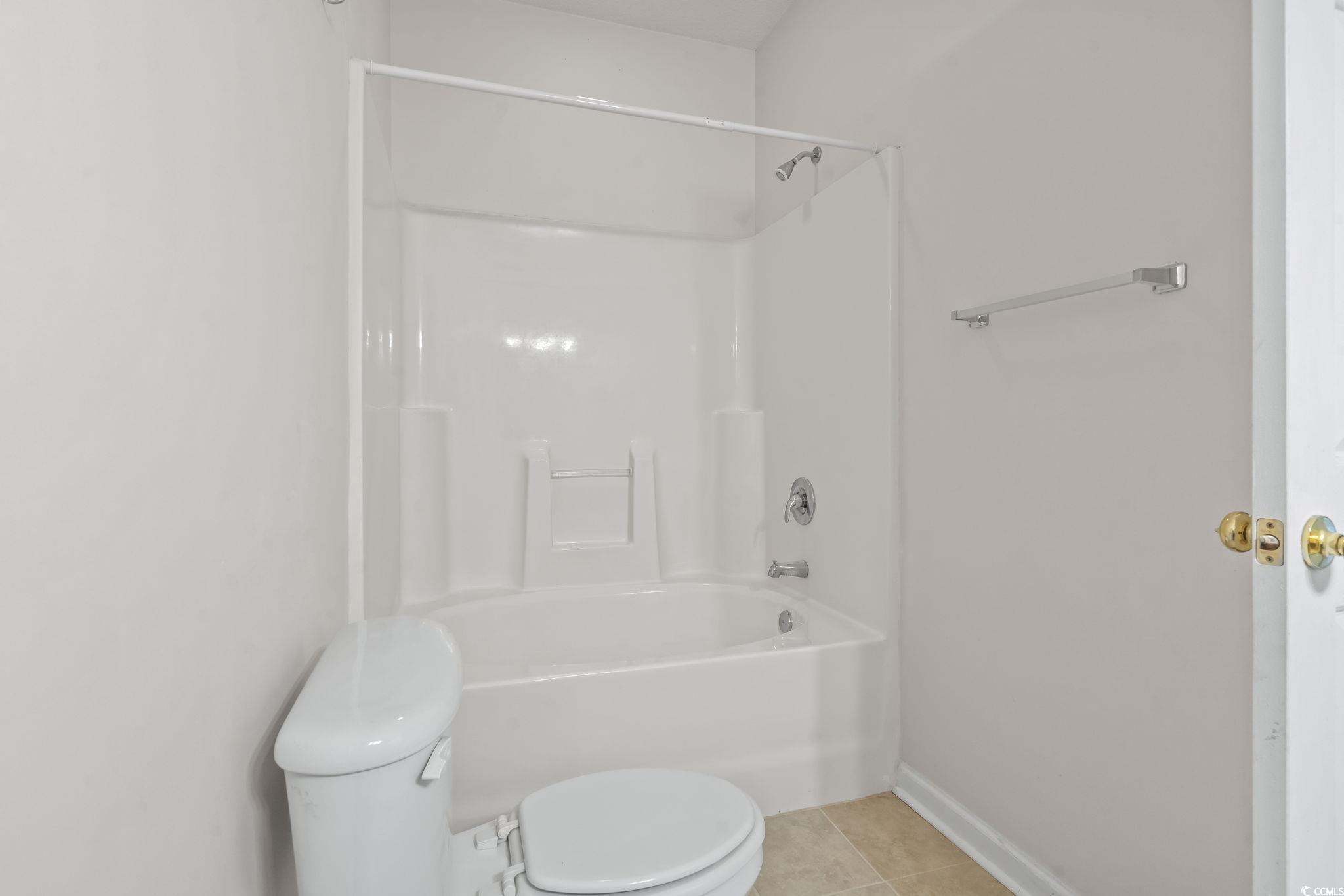5810 Longwood Dr. Property Photo 11