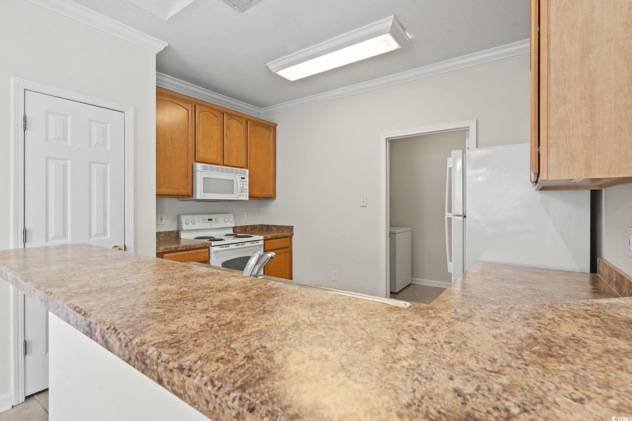 5810 Longwood Dr. Property Photo 18