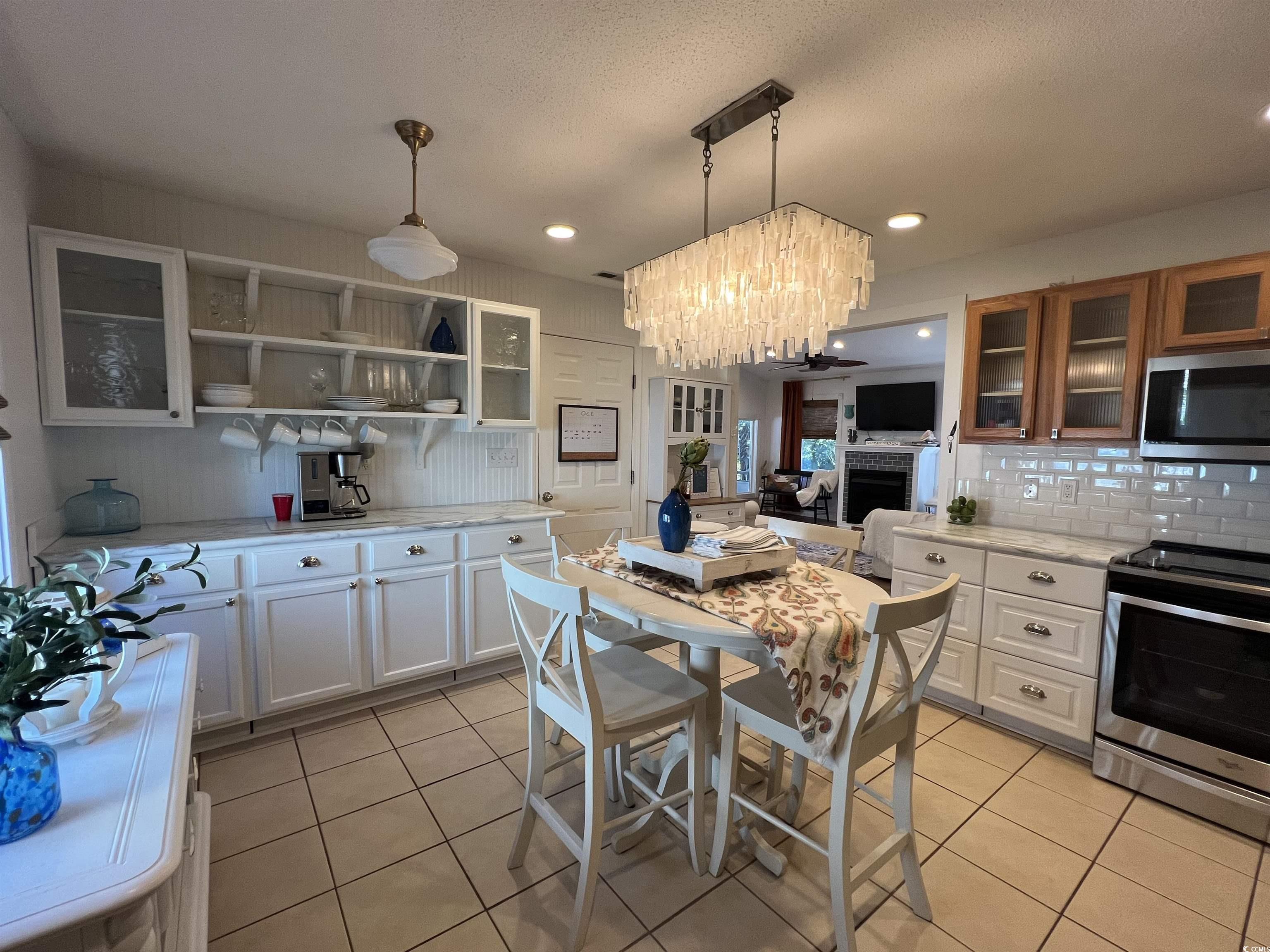 6646 Cinnamon Fern Ln. Property Photo 10