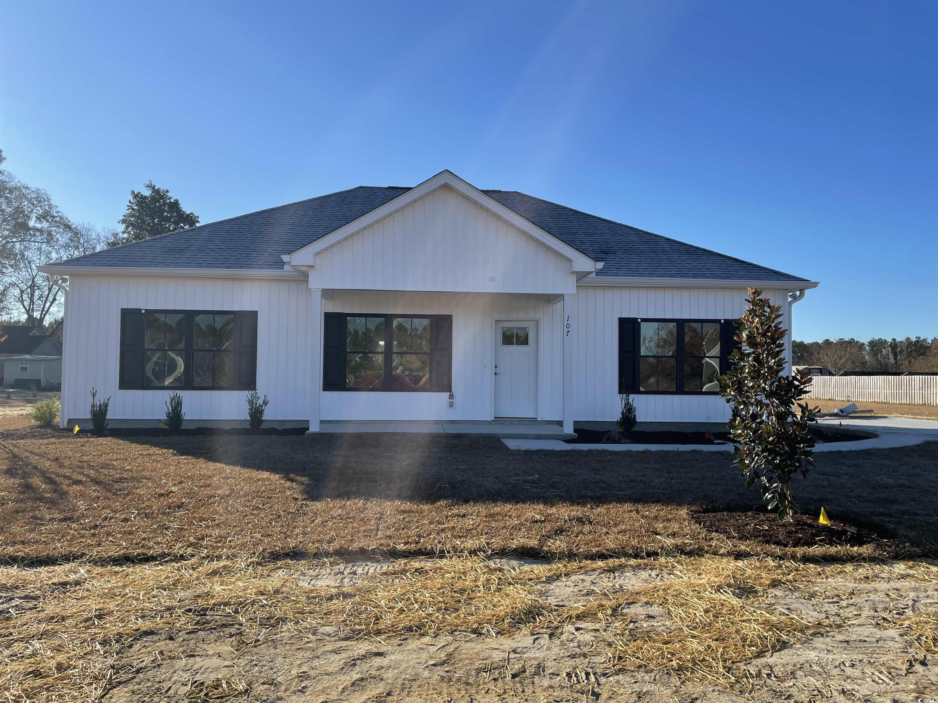 107 Deans Ct. Property Photo 2