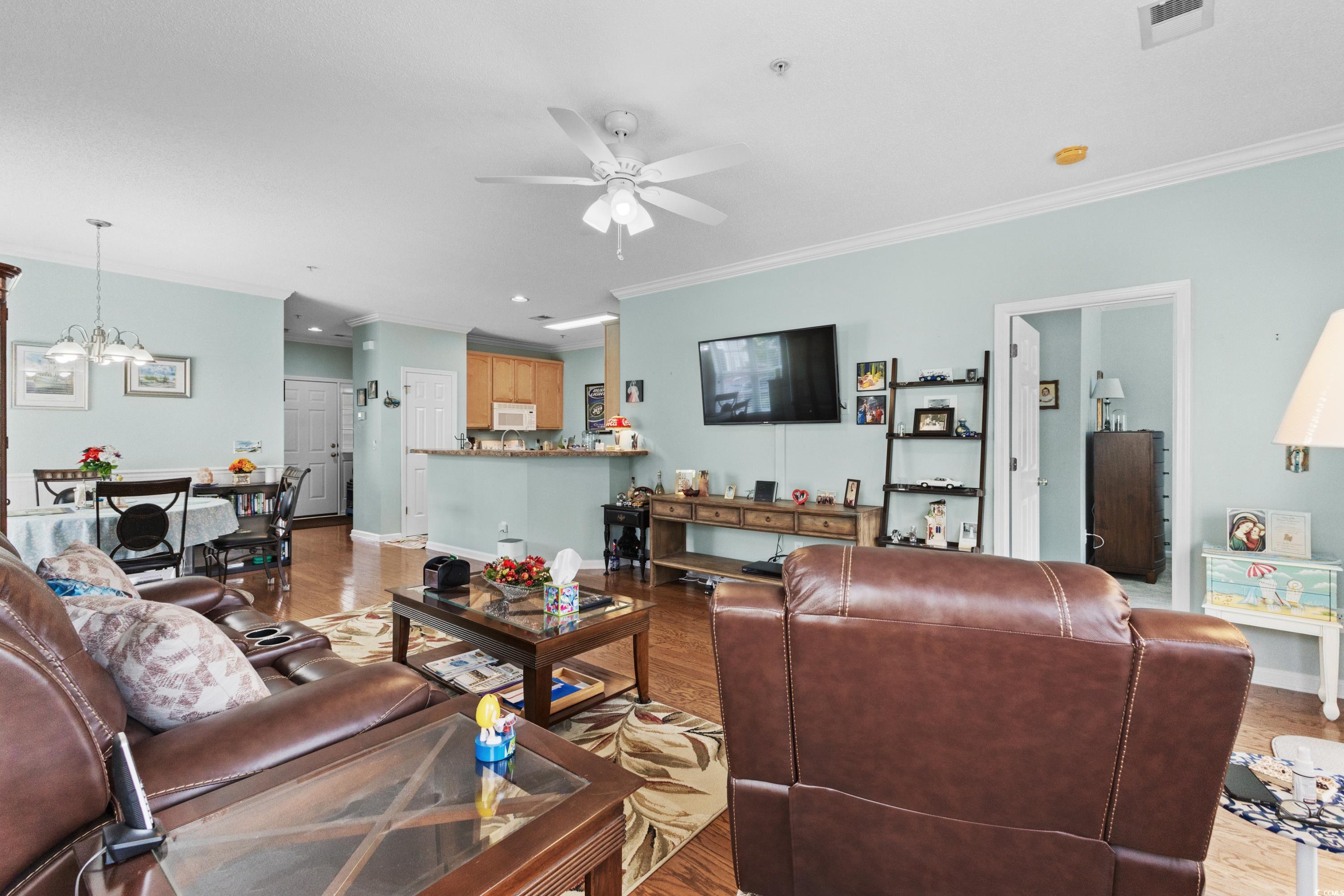 5882 Longwood Dr. Property Photo 7