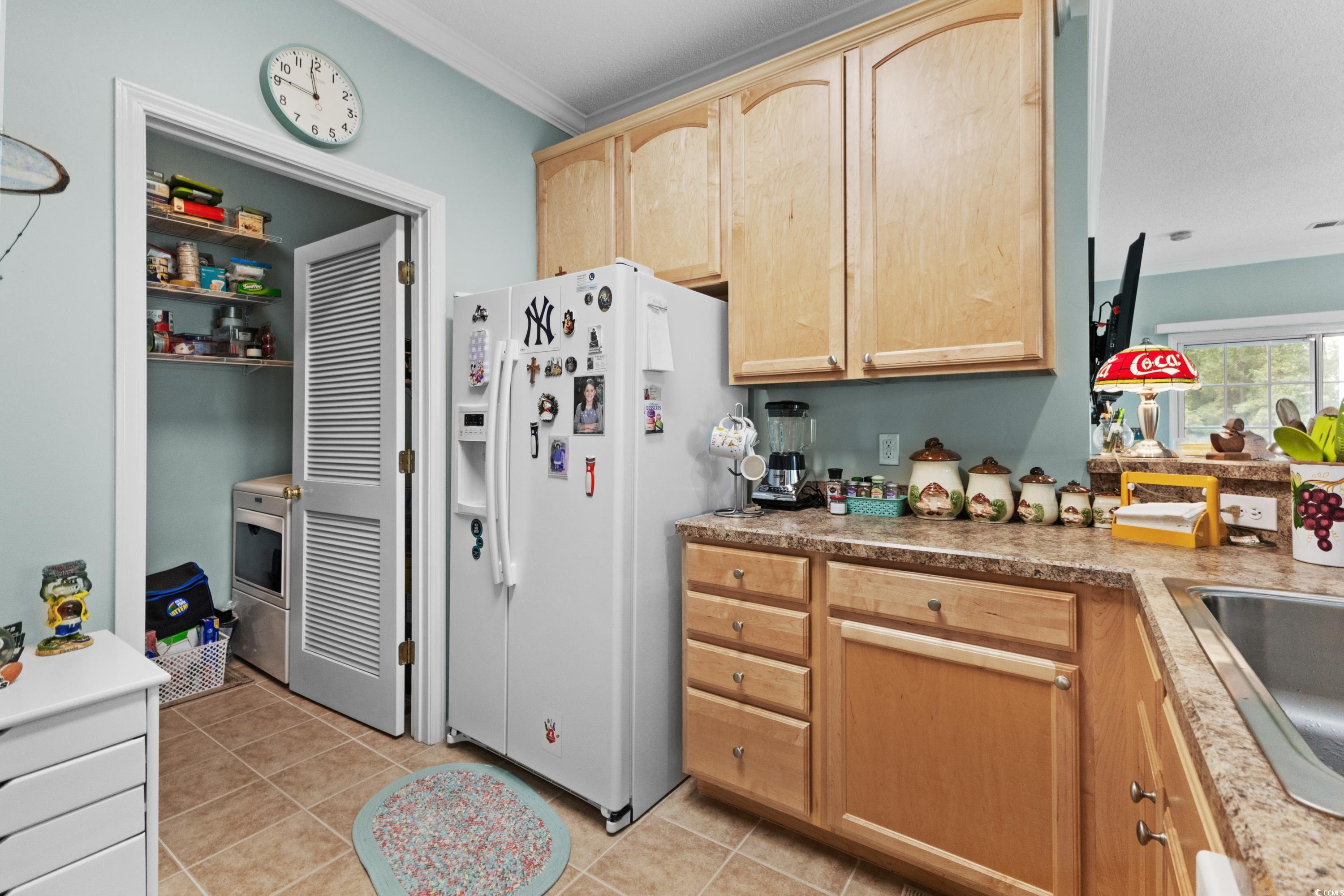 5882 Longwood Dr. Property Photo 12