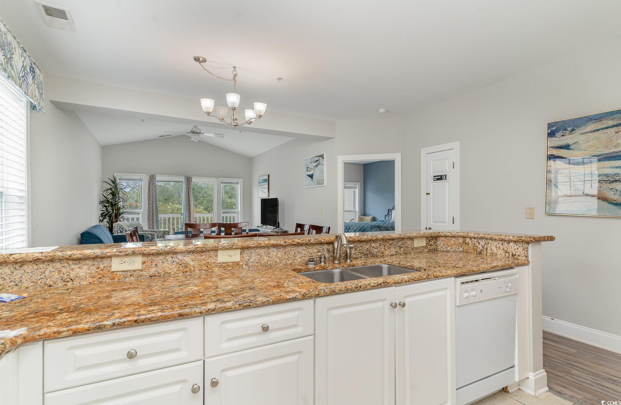 1009 World Tour Blvd. Property Photo 7