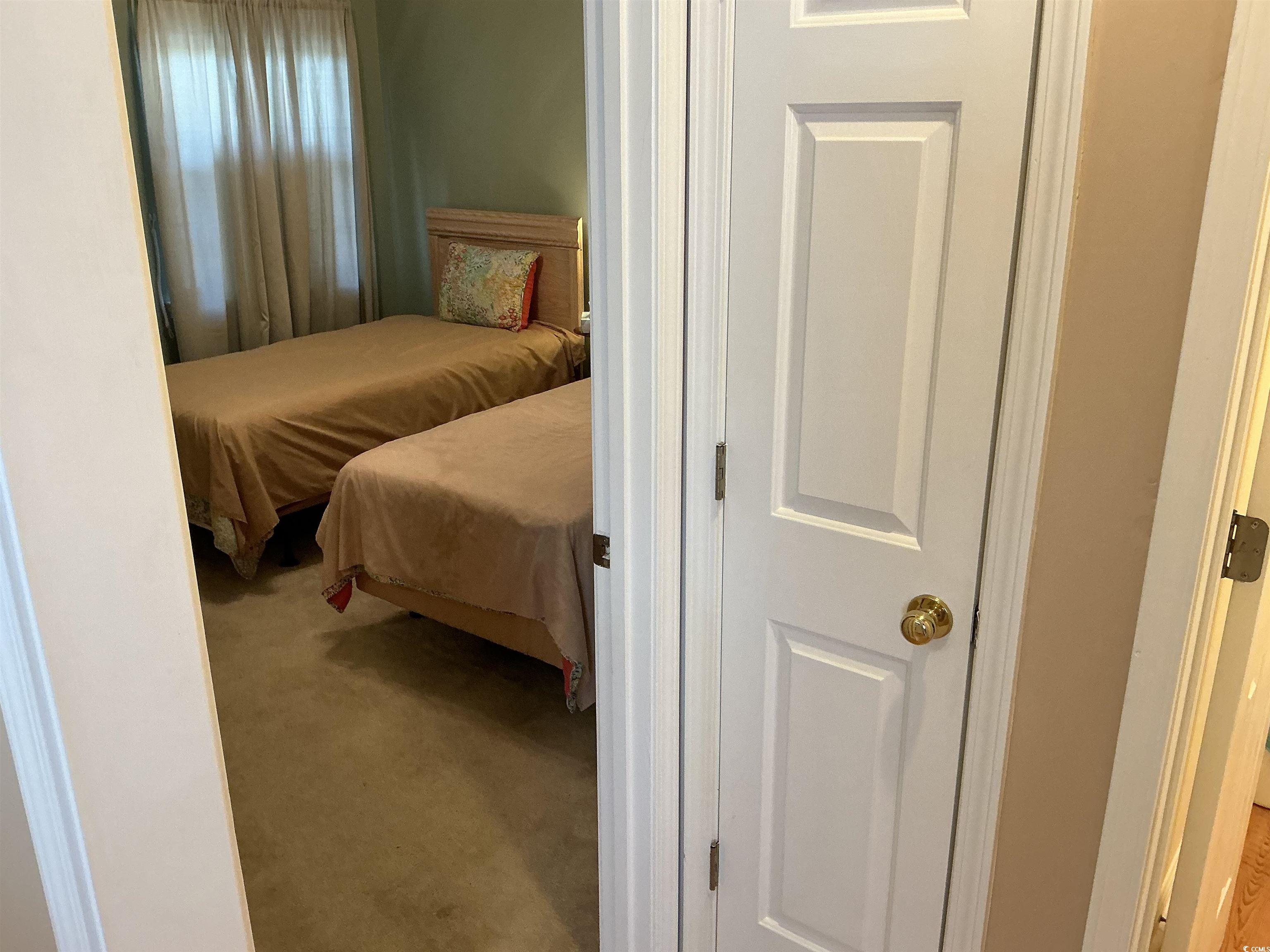 616 River Oaks Dr. Property Photo 18
