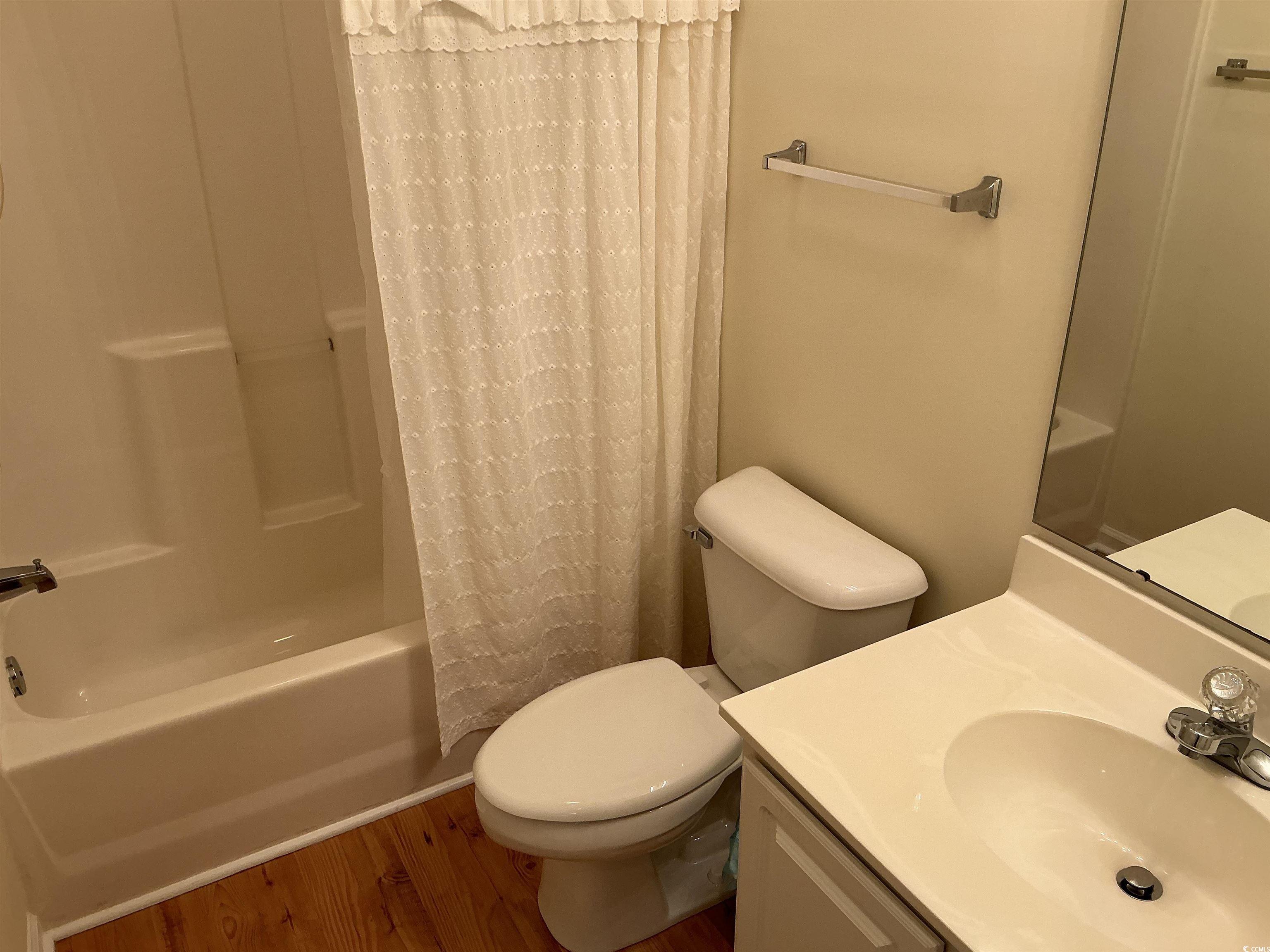 616 River Oaks Dr. Property Photo 22