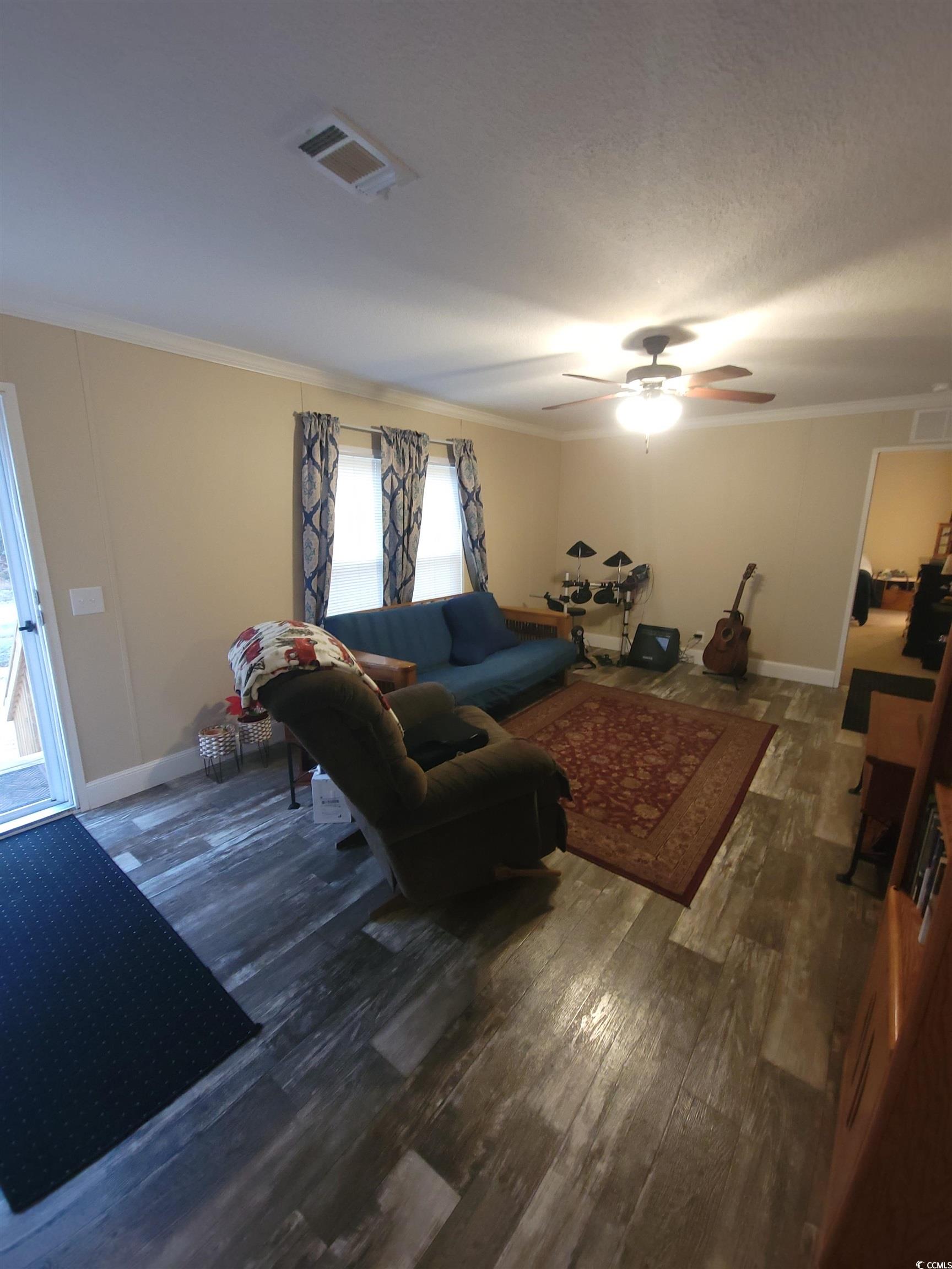6350 Morris Pl. Property Photo 2