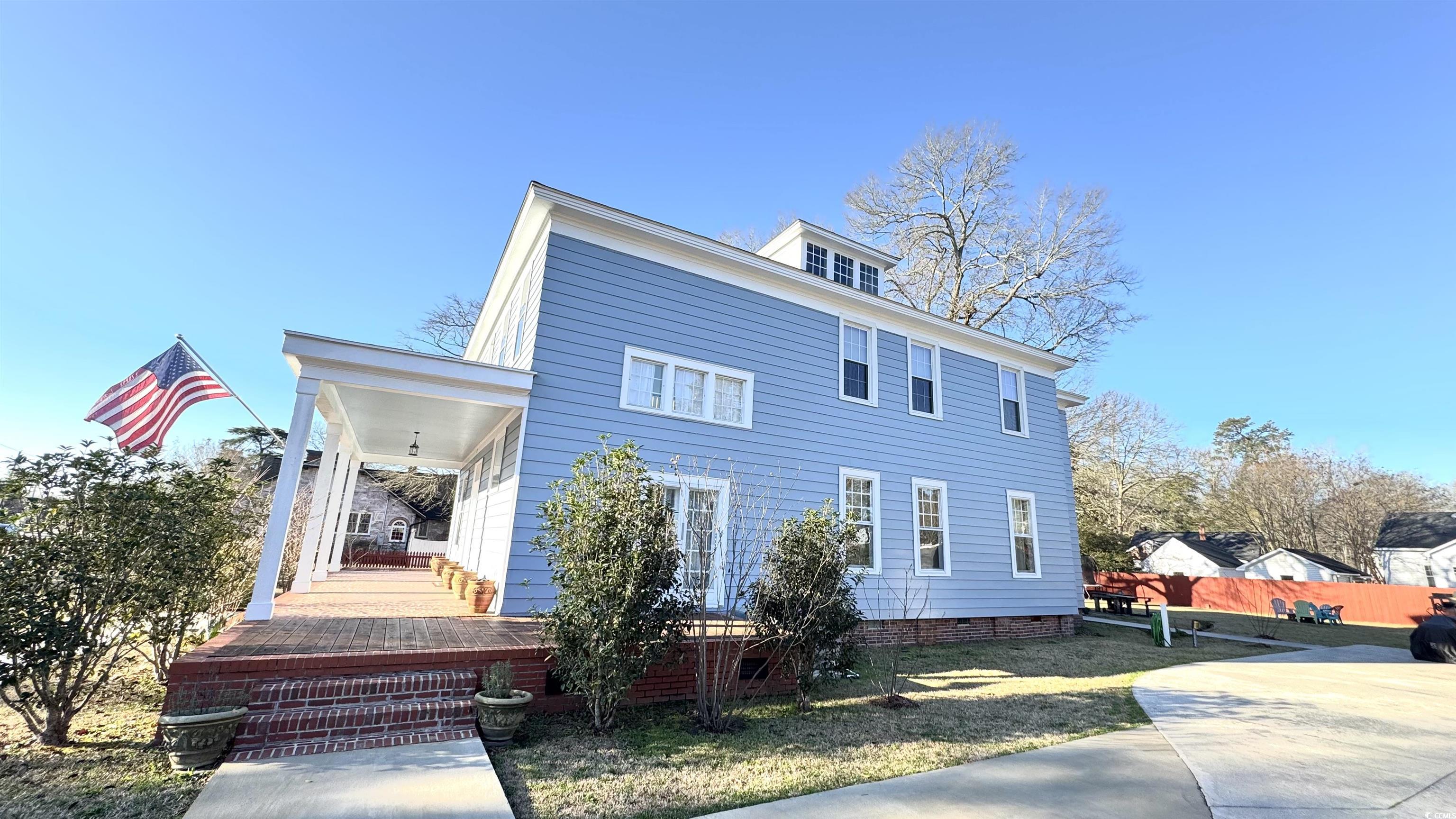 829 N Main St. Property Photo 3