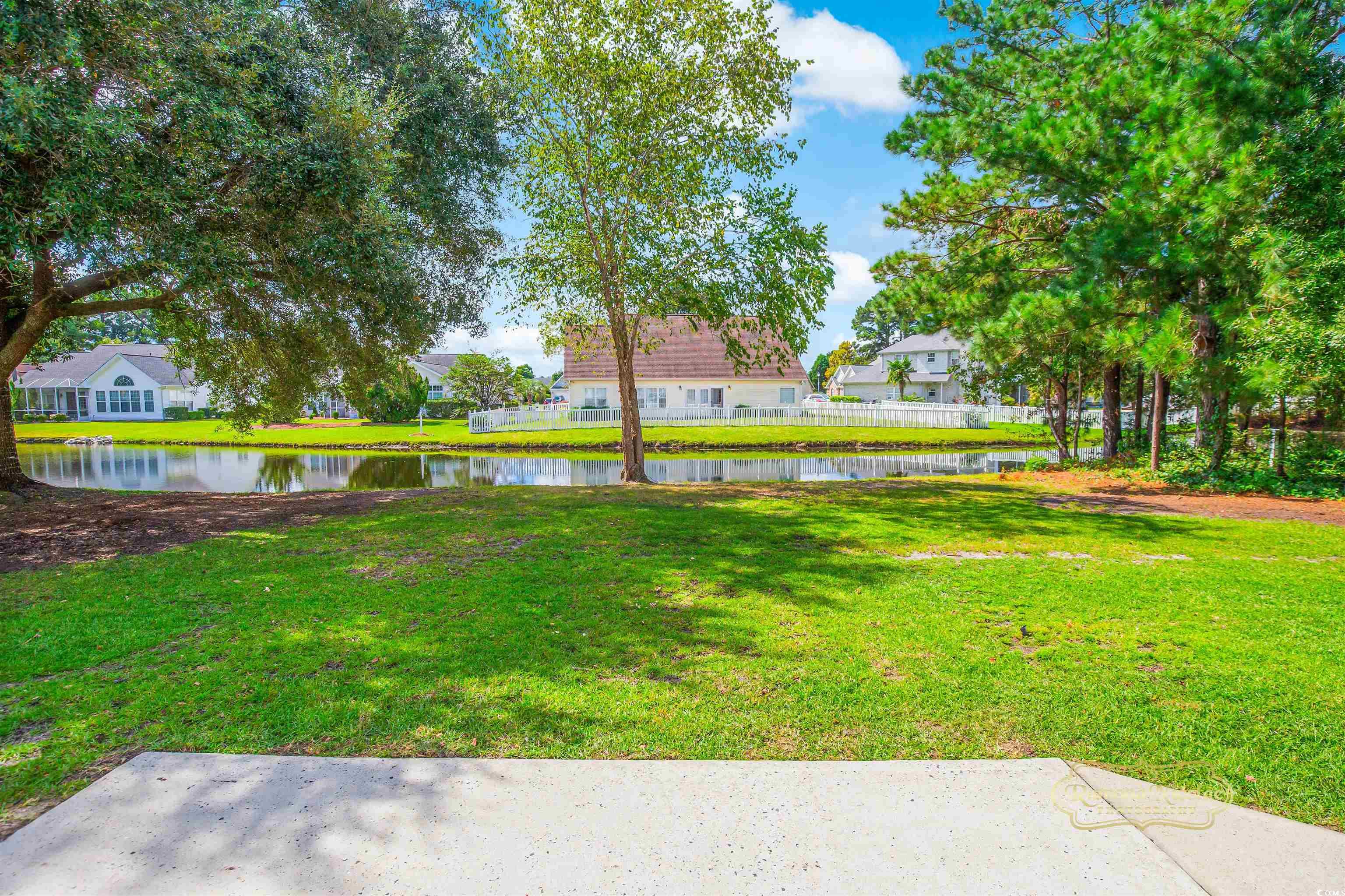 629 Slash Pine Ct. Property Photo 2