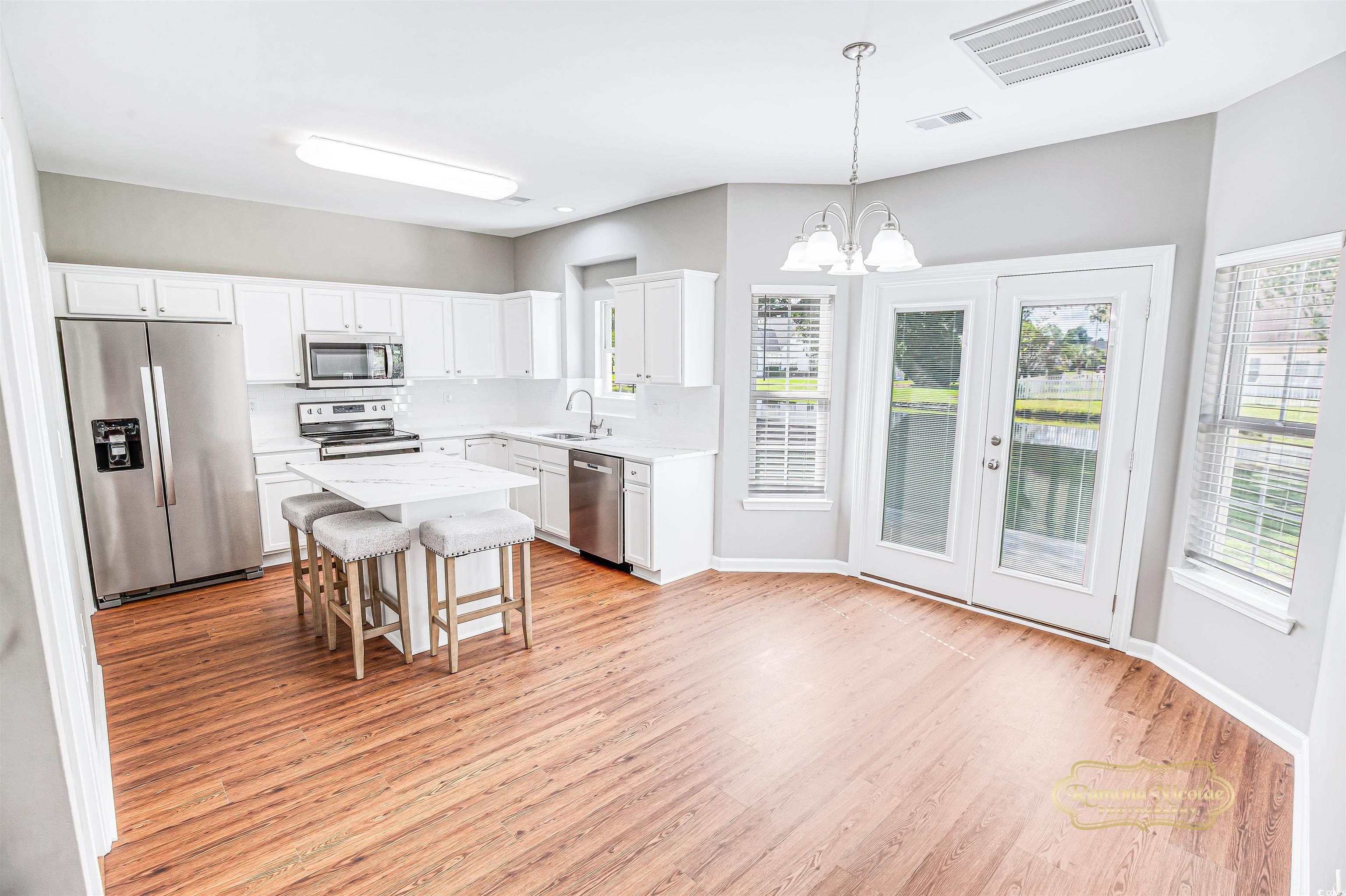 629 Slash Pine Ct. Property Photo 3