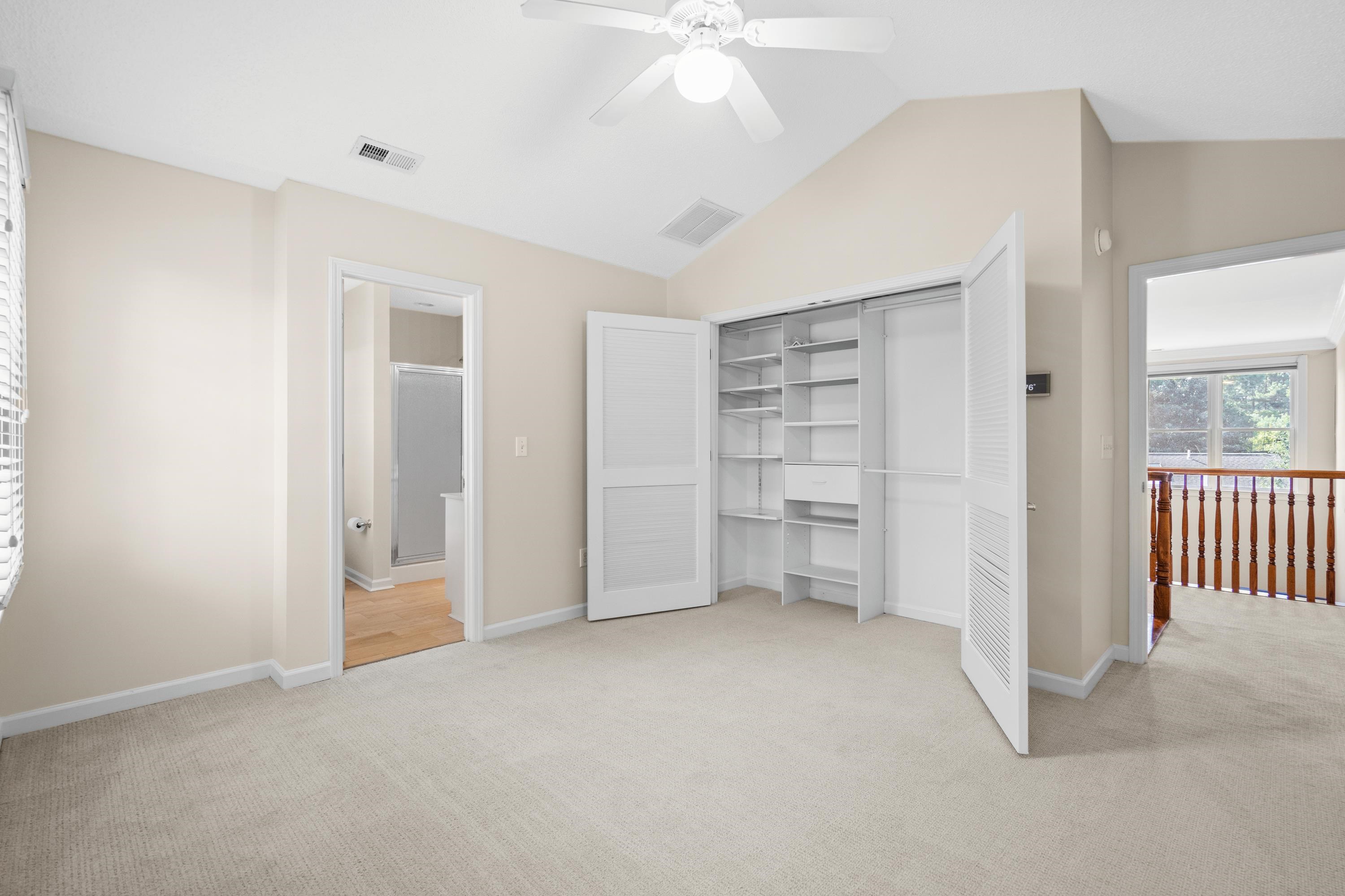 9325 Cove Dr. Property Photo 6
