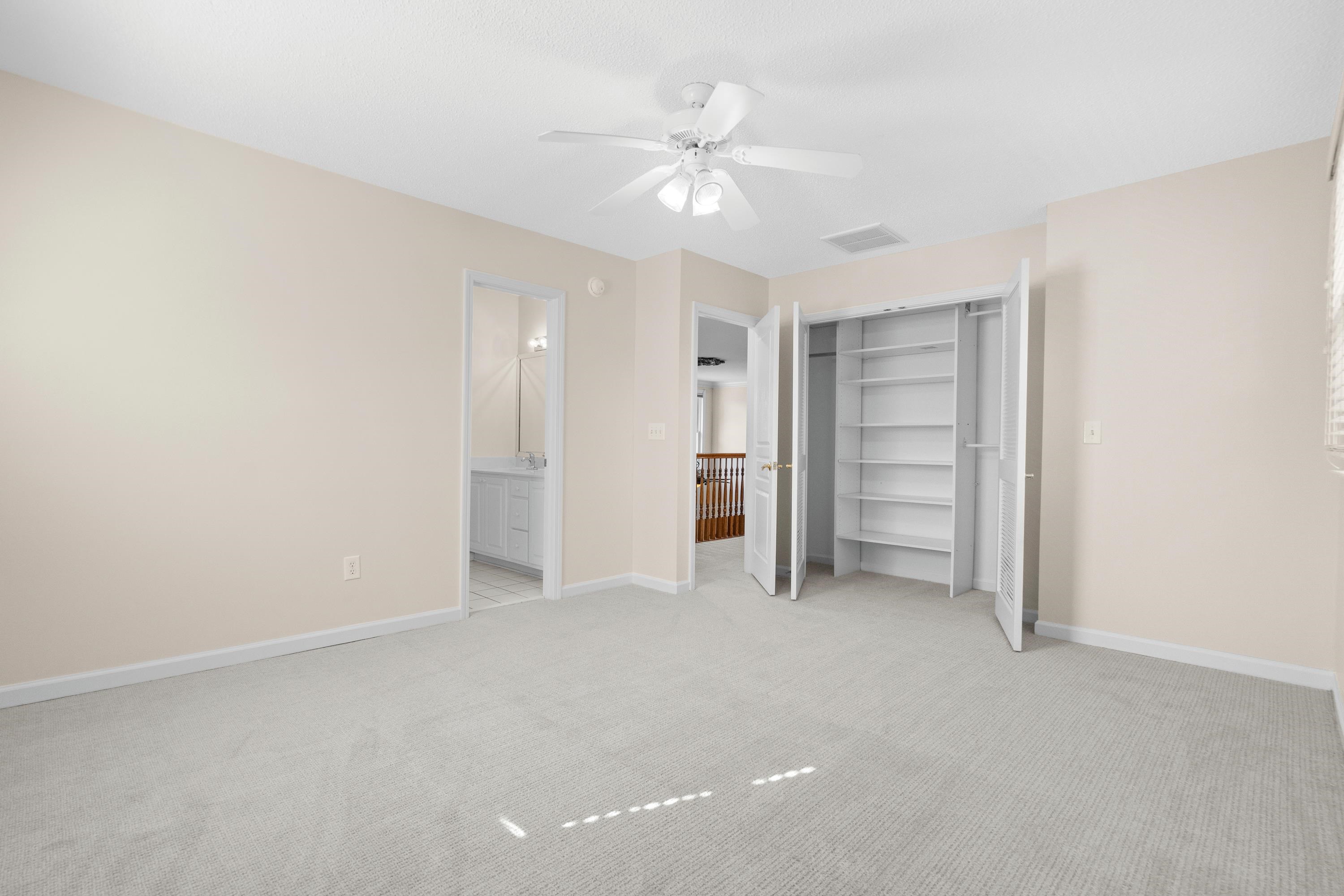9325 Cove Dr. Property Photo 12