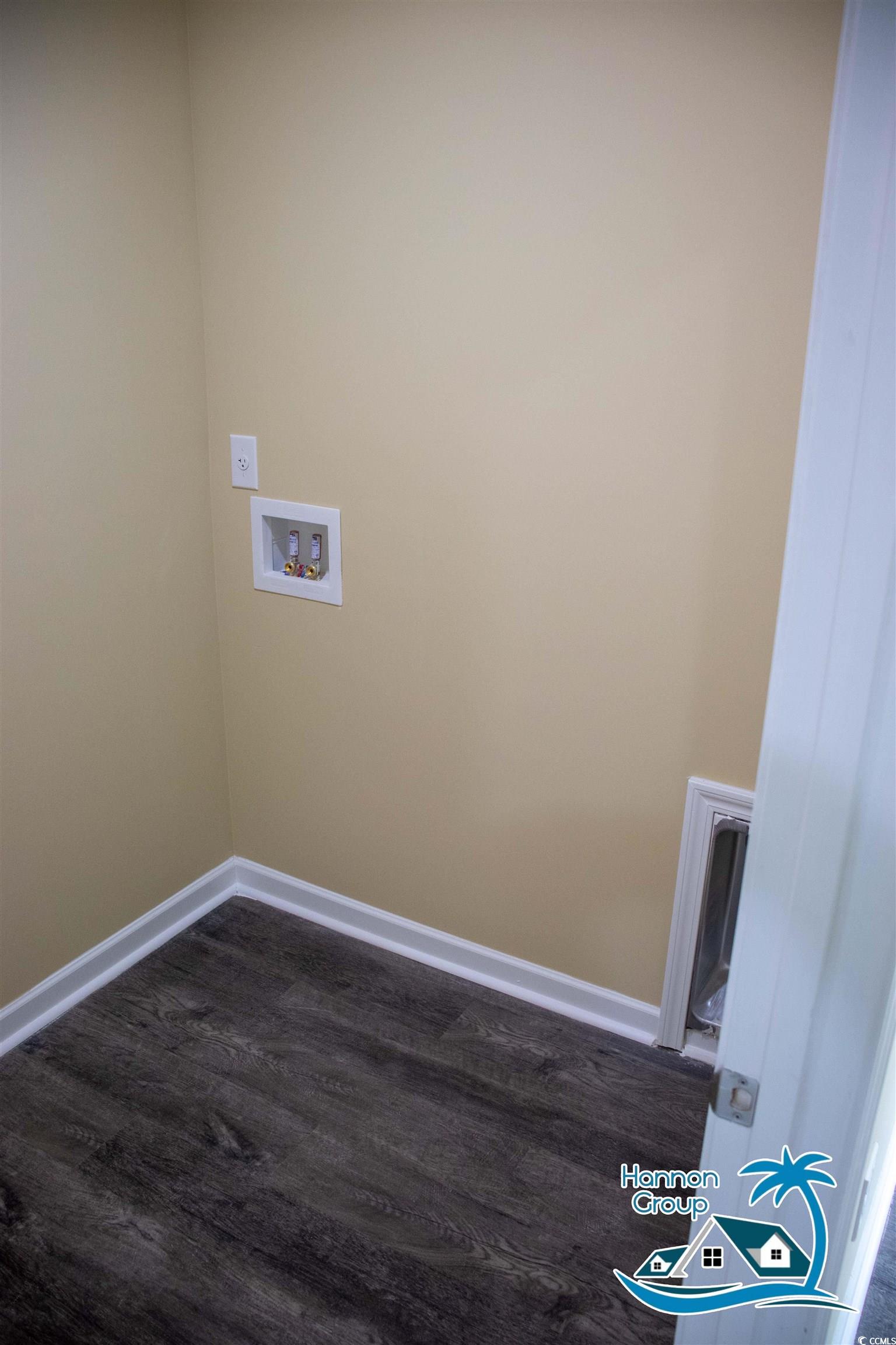 523 Black Swamp Ct. Property Photo 7