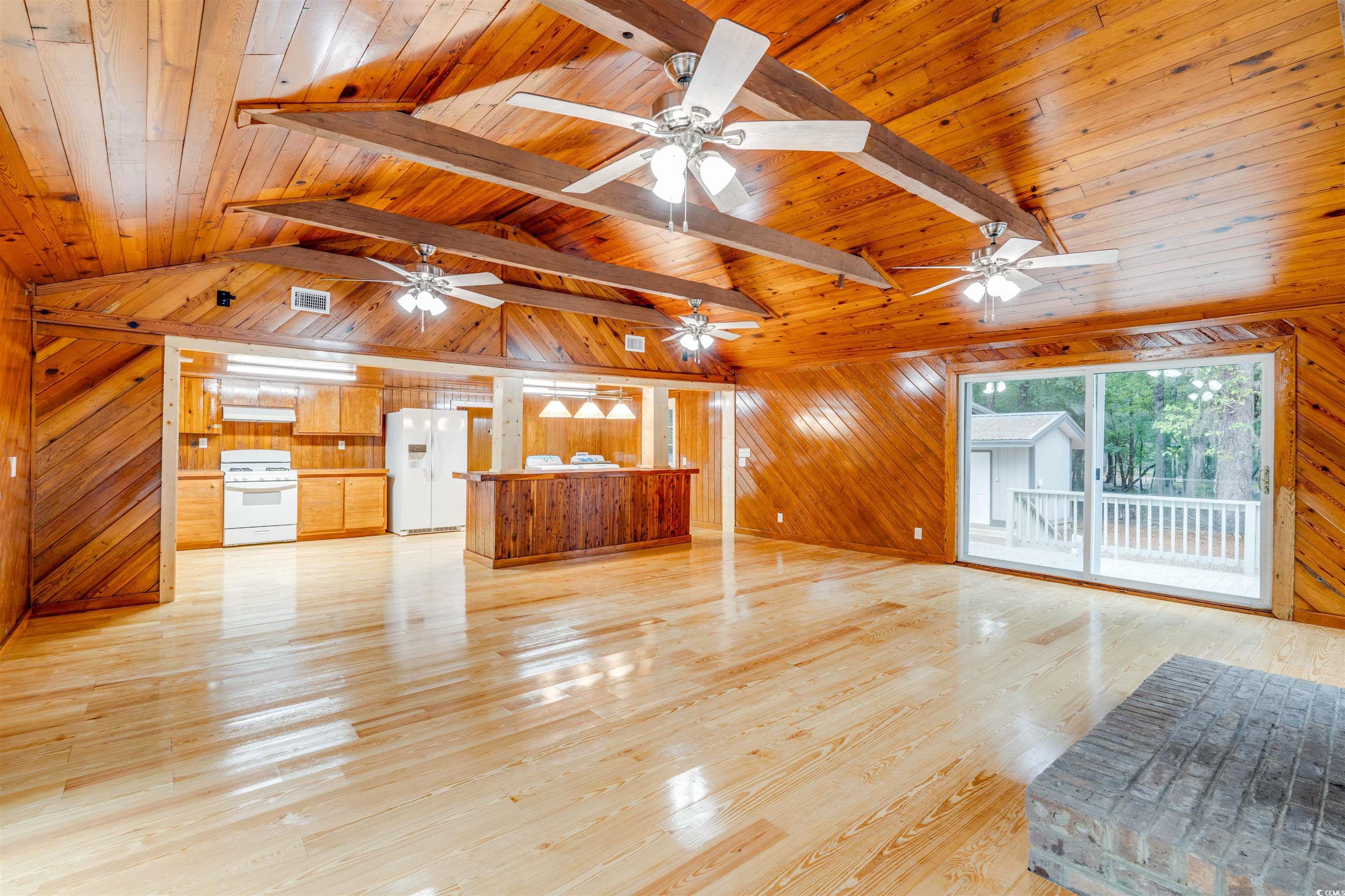 7122 Cox Lake Dr. Property Photo 12