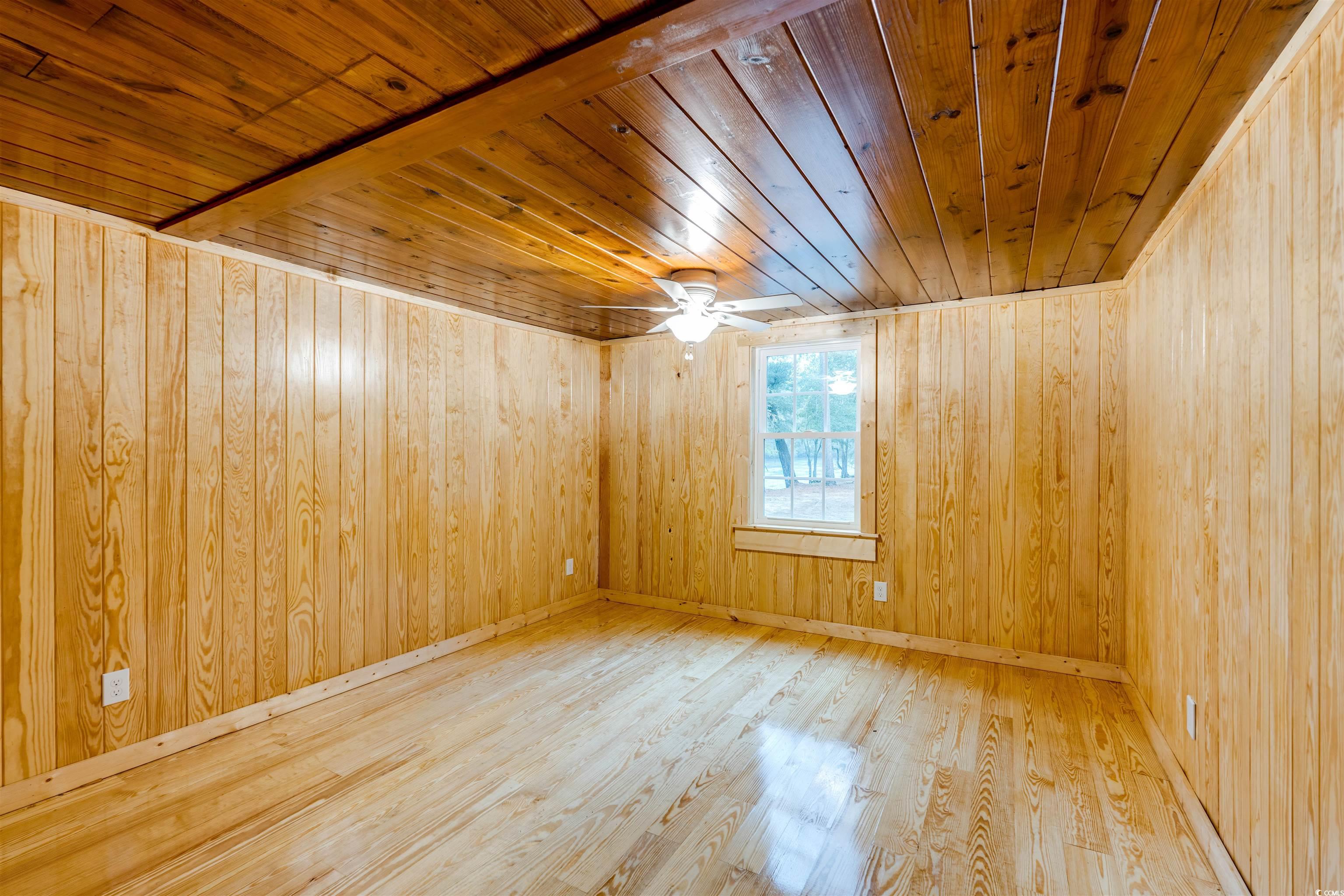 7122 Cox Lake Dr. Property Photo 18