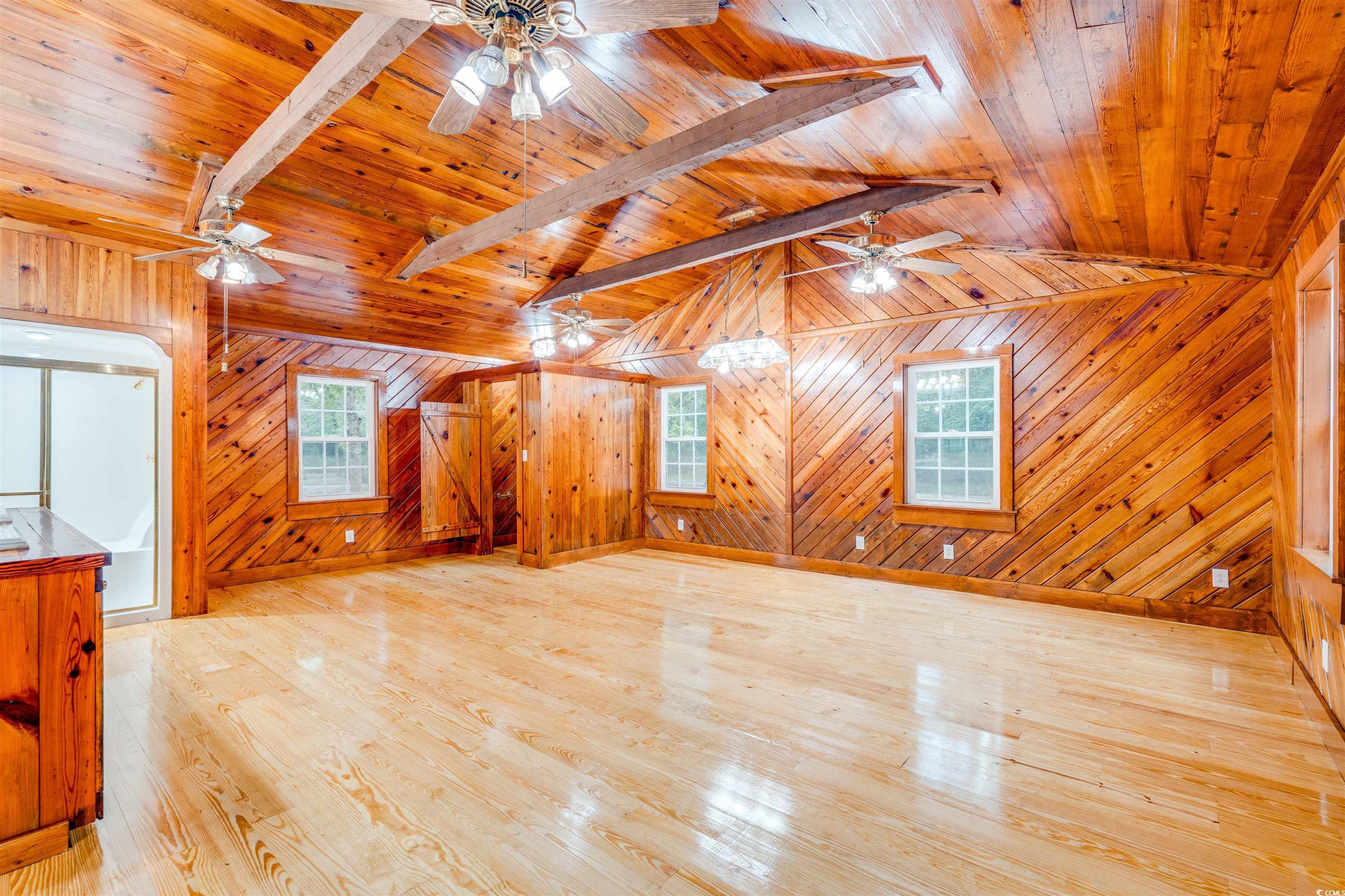 7122 Cox Lake Dr. Property Photo 21