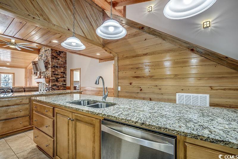7018 Cox Lake Ct. Property Photo 10