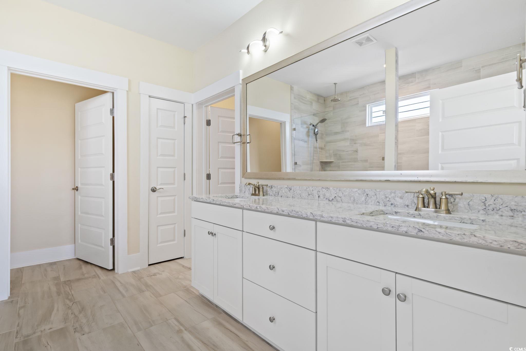7129 Spoleto Dr. Property Photo 15