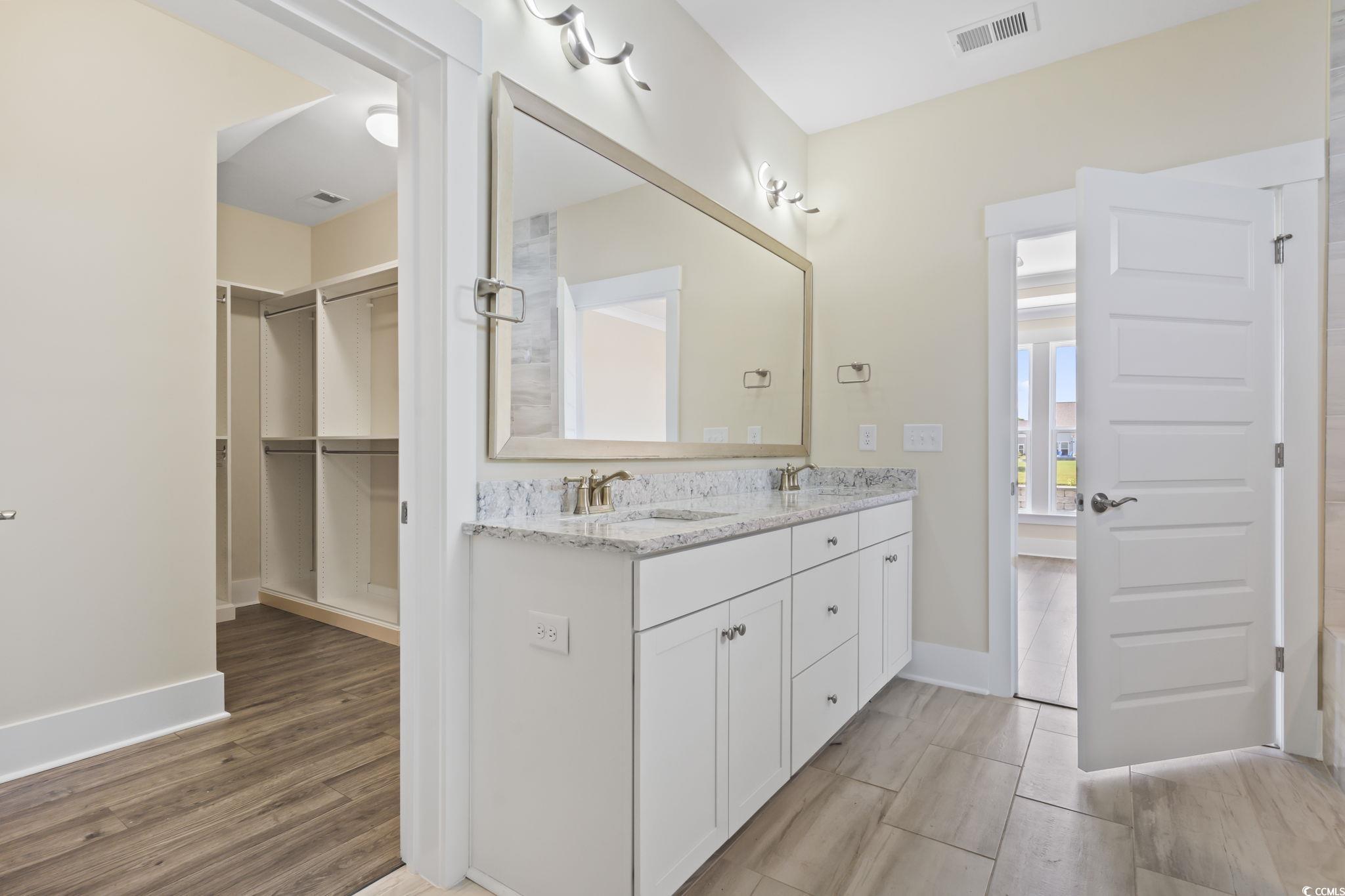 7129 Spoleto Dr. Property Photo 16