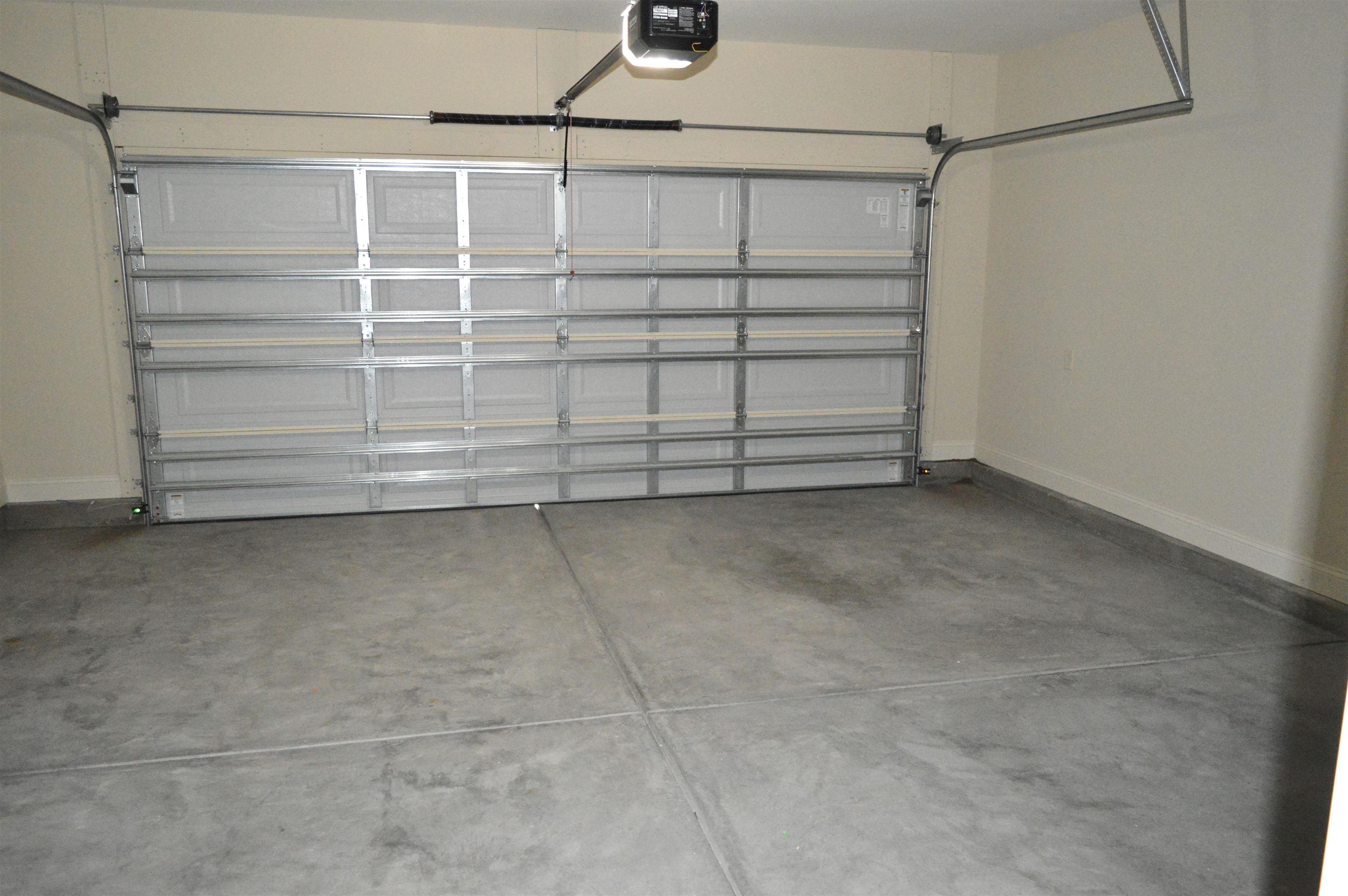 110 Hallandale Lane Property Photo 22