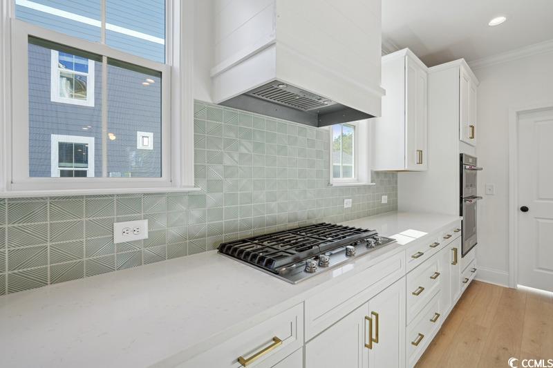 1099 Milford Way Property Photo 4