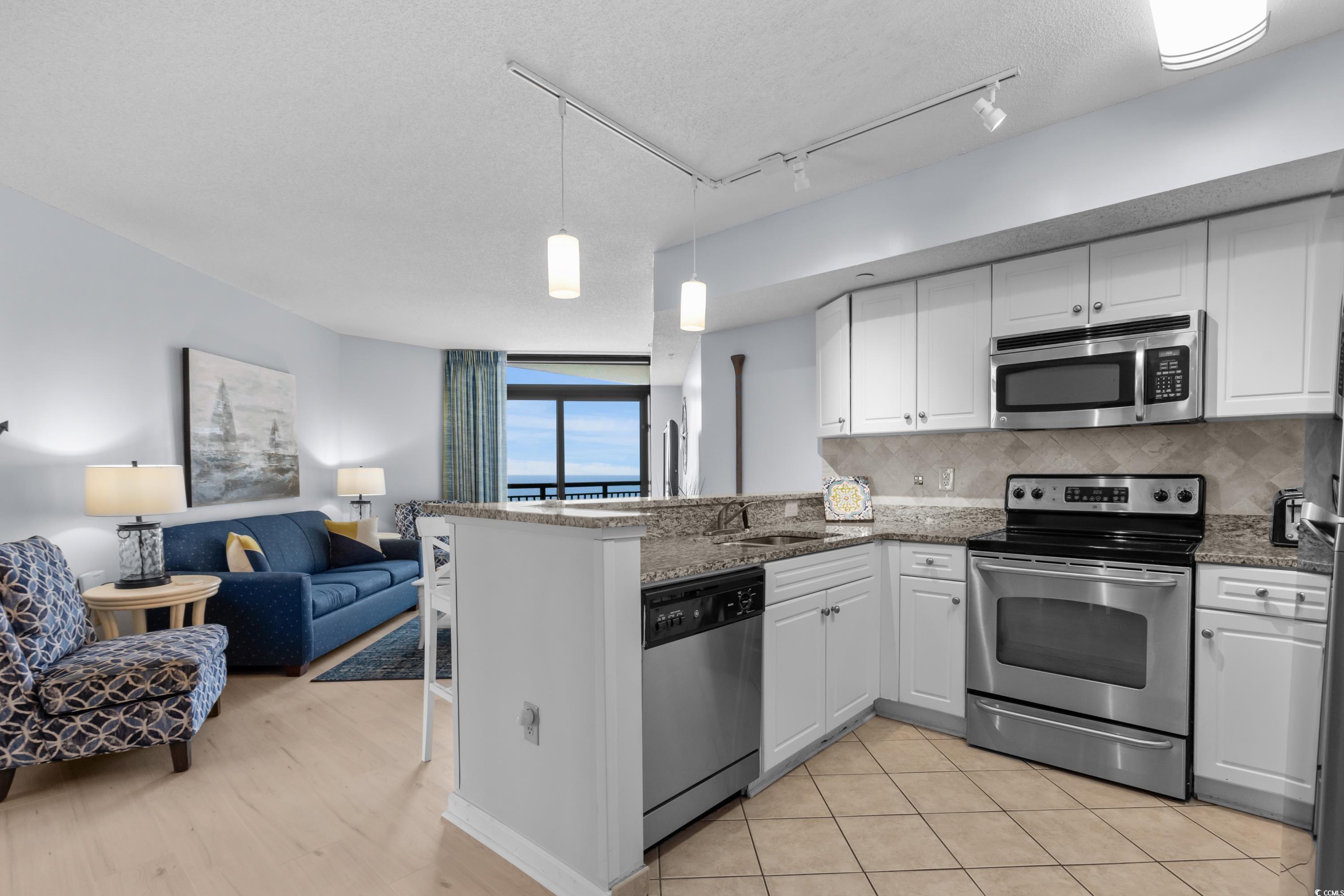 3000 N Ocean Blvd. Property Photo 14
