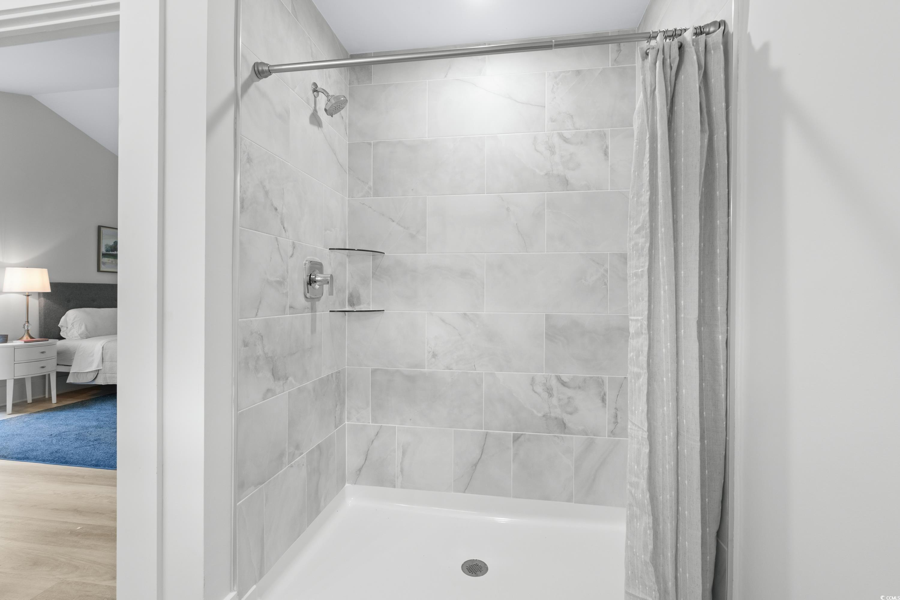 5800 Creekside Dr. Property Photo 25