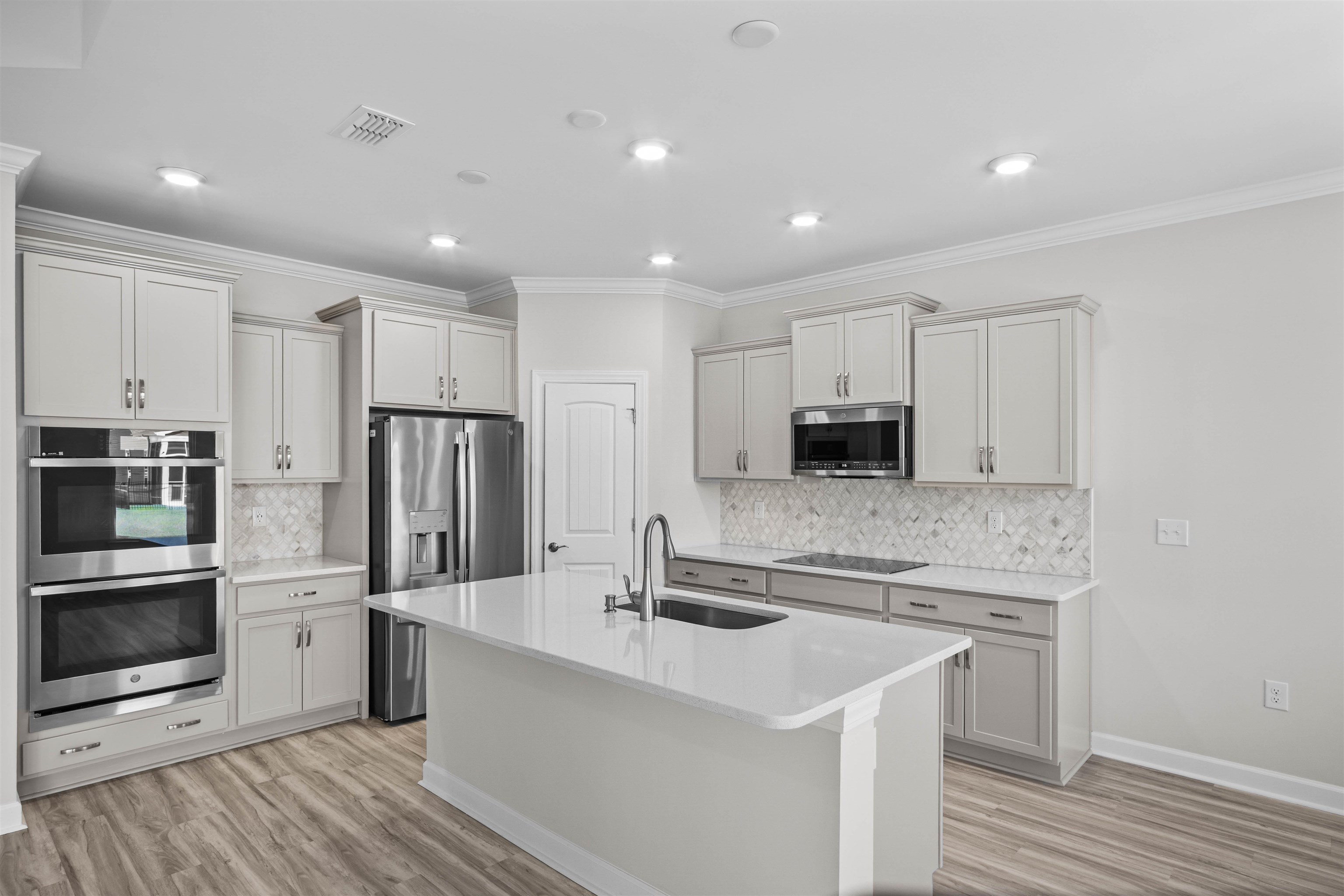 916 Anemone Ct Nw Property Photo 7