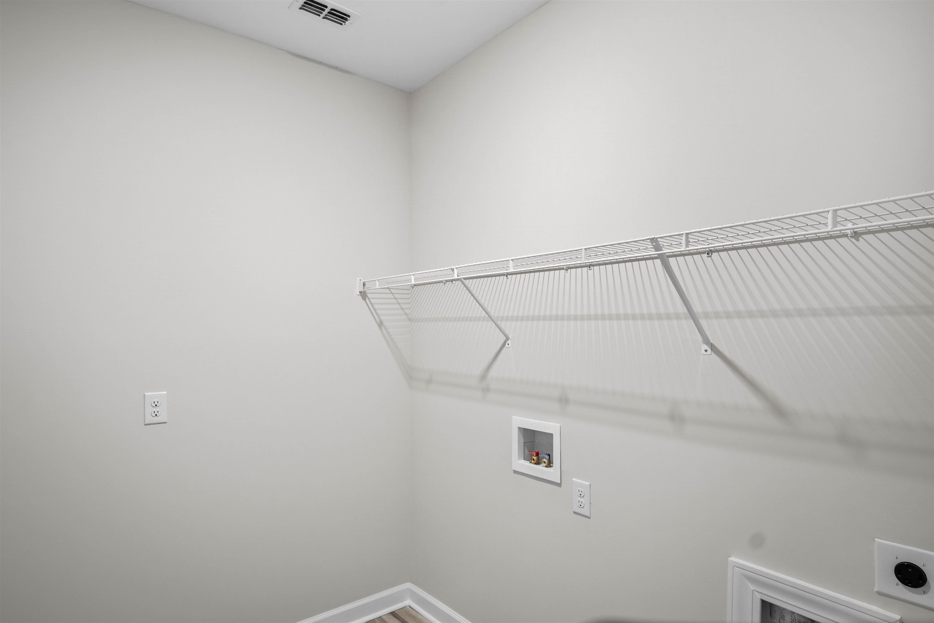 916 Anemone Ct Nw Property Photo 12