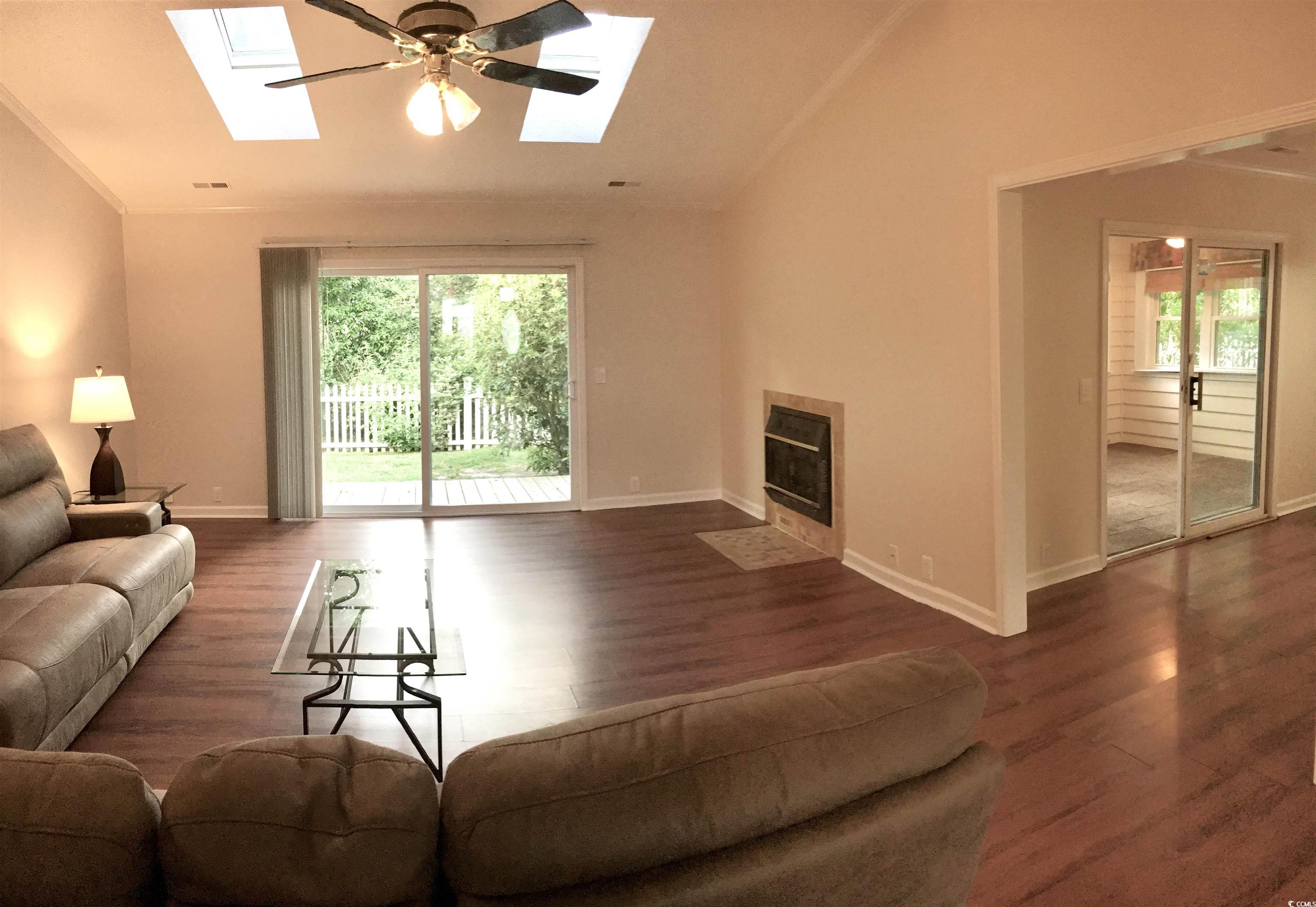 2271 Seaford Dr. Property Photo 3
